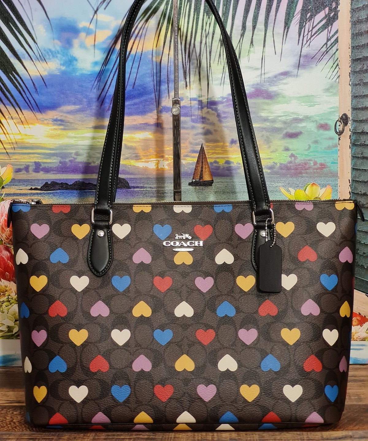 Coach Gallery Tote With Heart Print