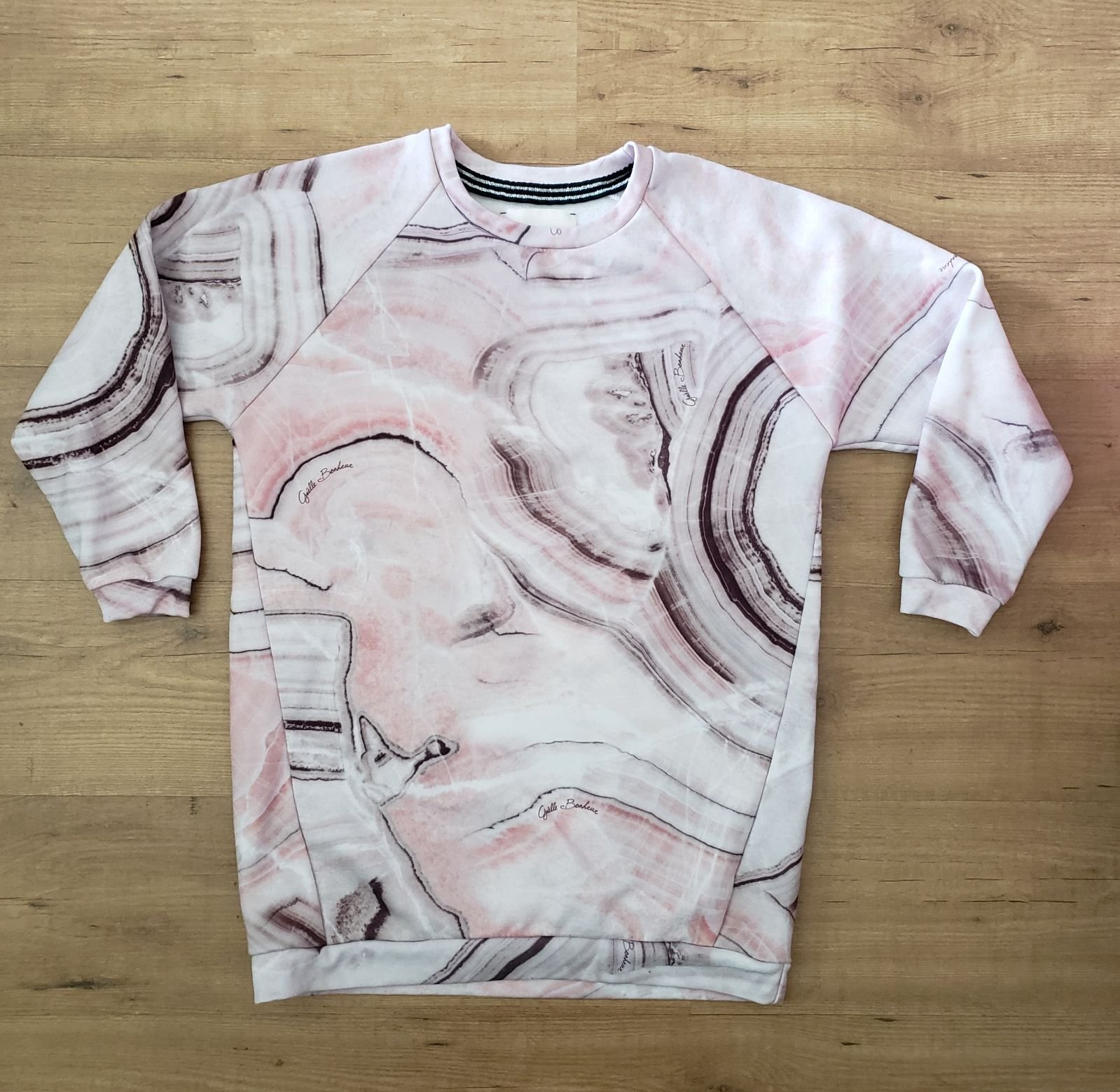 GAeLLE BONHEUR PARIS Logo Crewneck
