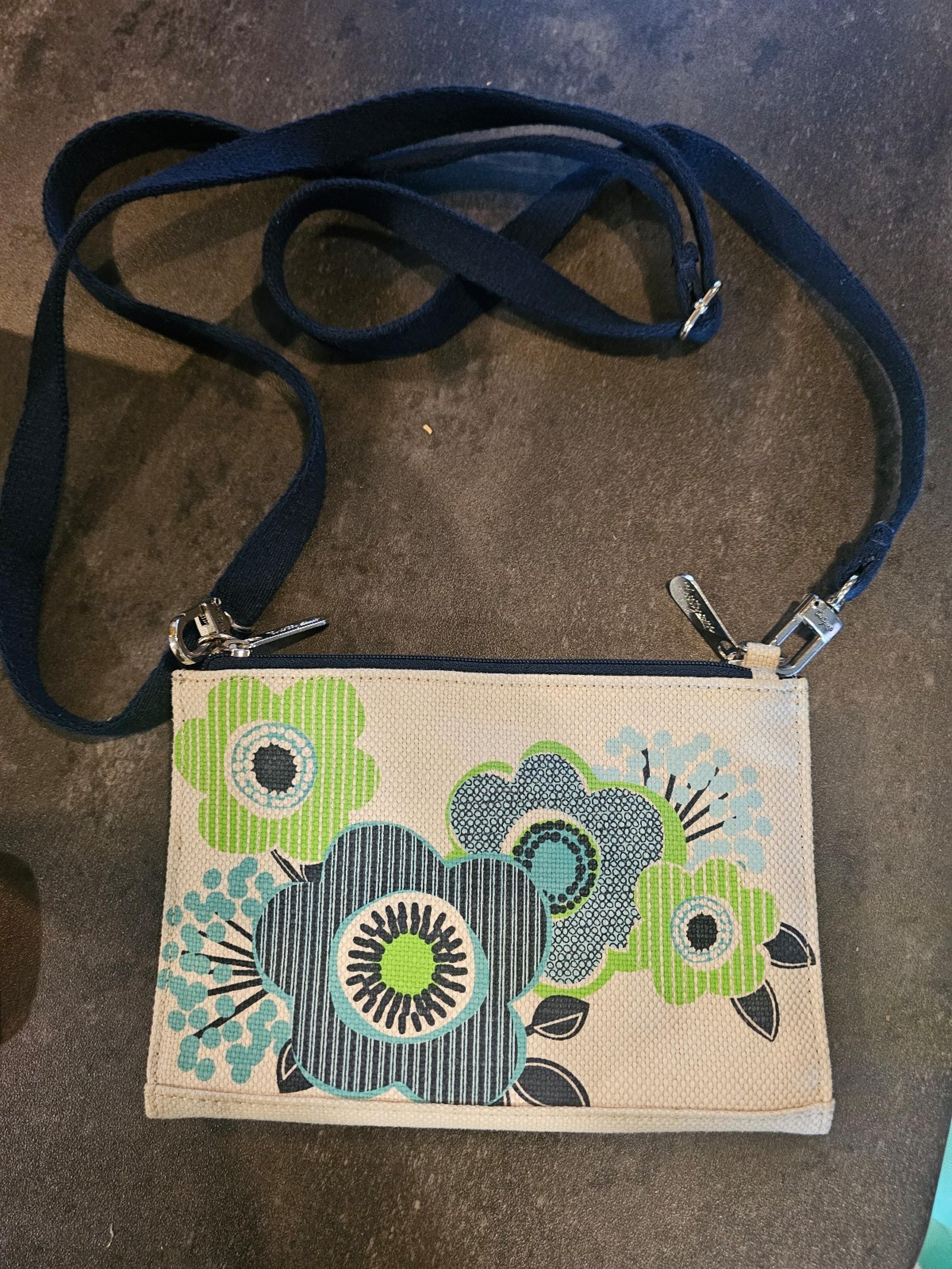 Thirty One Canvas Floral Crossbody Clutch Wallet Bag