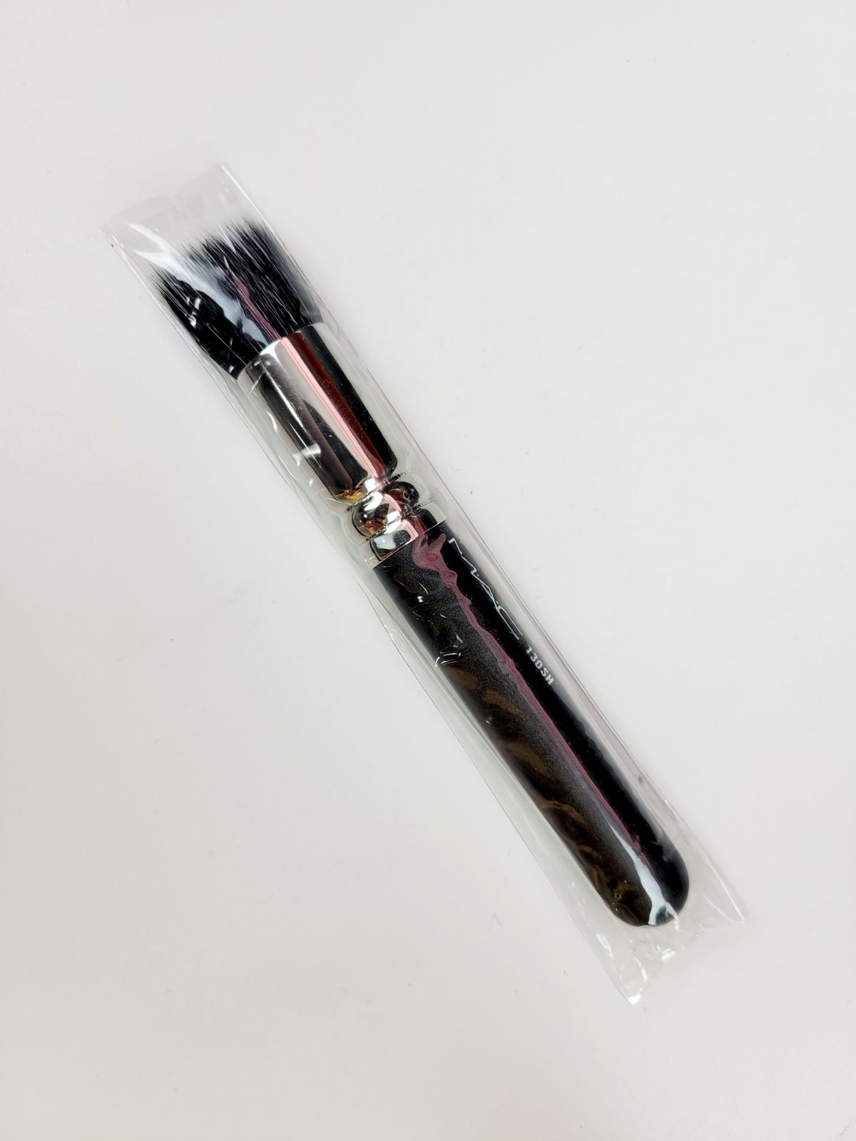 MAC 130sh Brush Duo Fibre Natural Hair new