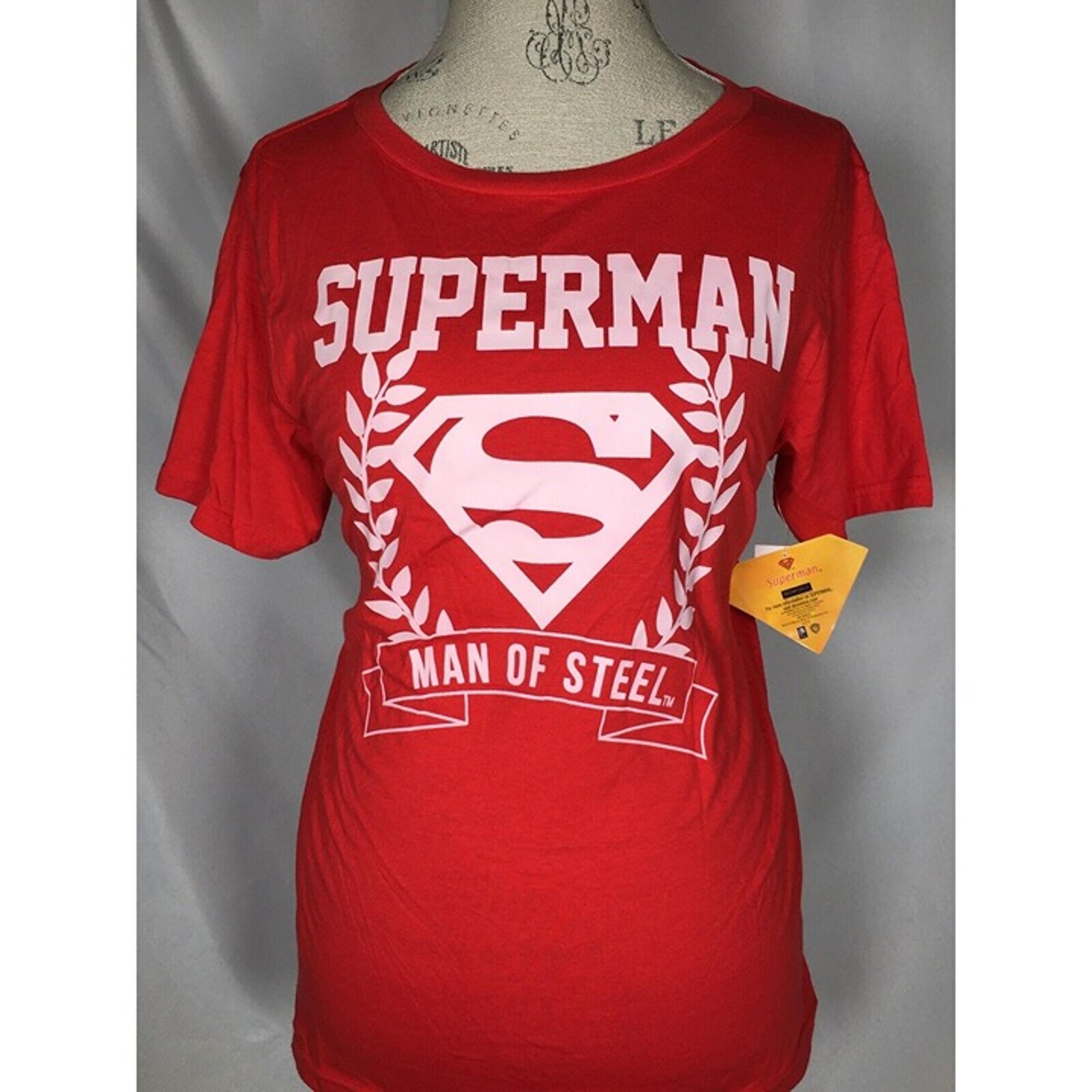 Superman Man Of Steel DC Comics Red T-Shirt Women's LARGE NWT