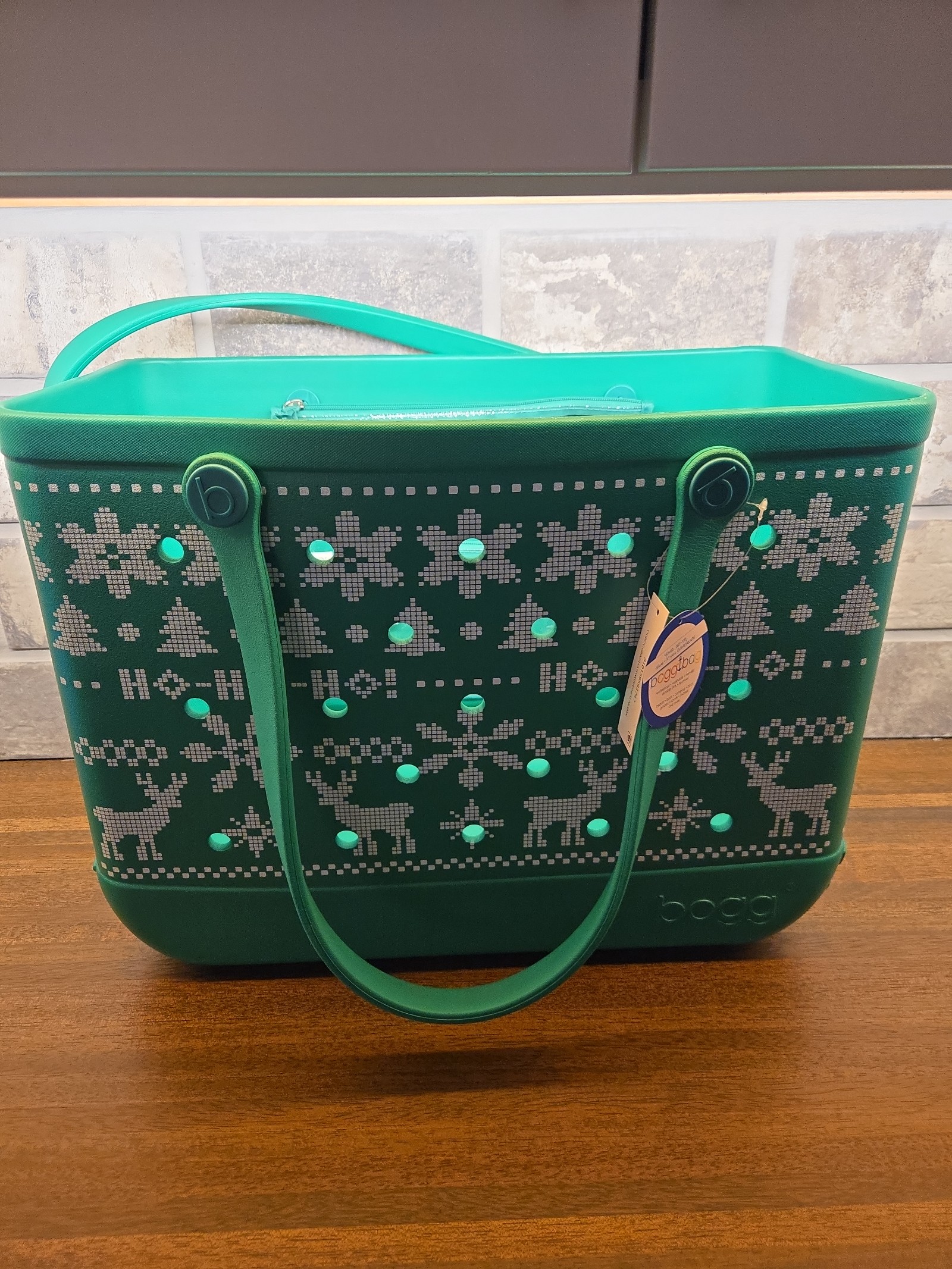 NEW LARGE BOGG BAG Original Ugly Sweater Tote Green Retails 100