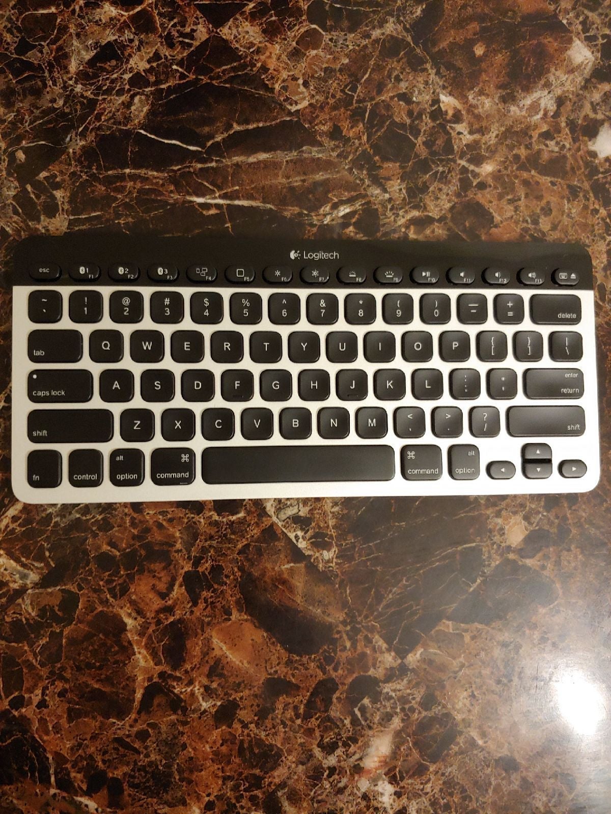Logitech wireless keyboard K811.