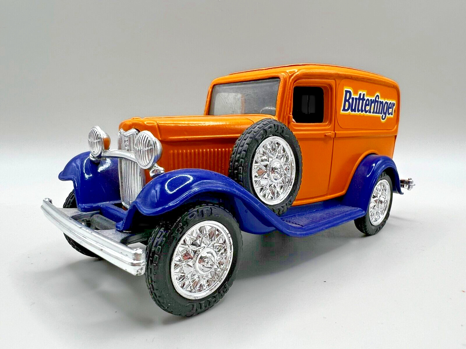 Vintage ERTL 1932 Ford Panel Delivery Bank Die Cast Butterfinger RARE Mfg 1991