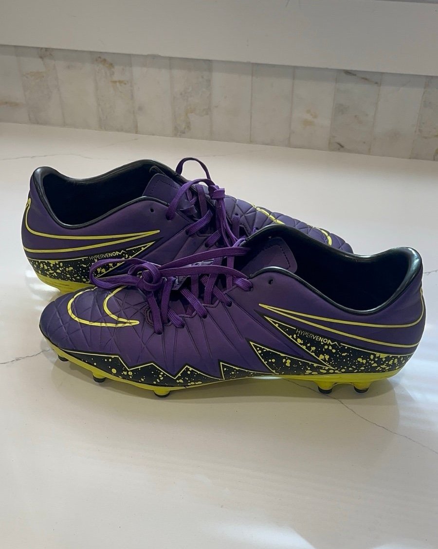 Nike Neymar Hypervenom Grape Volt Cleats