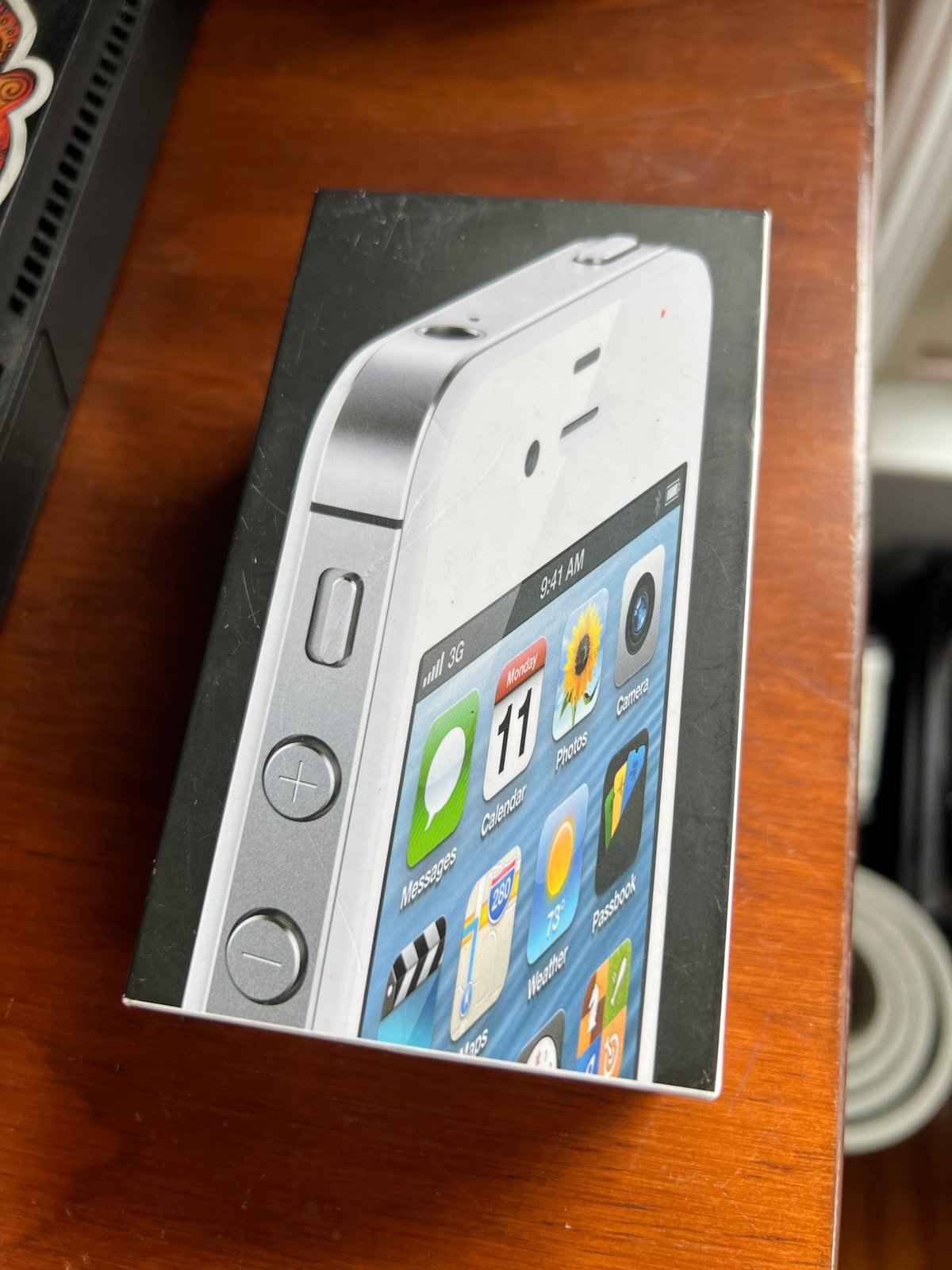 Apple iPhone 4 white unlocked