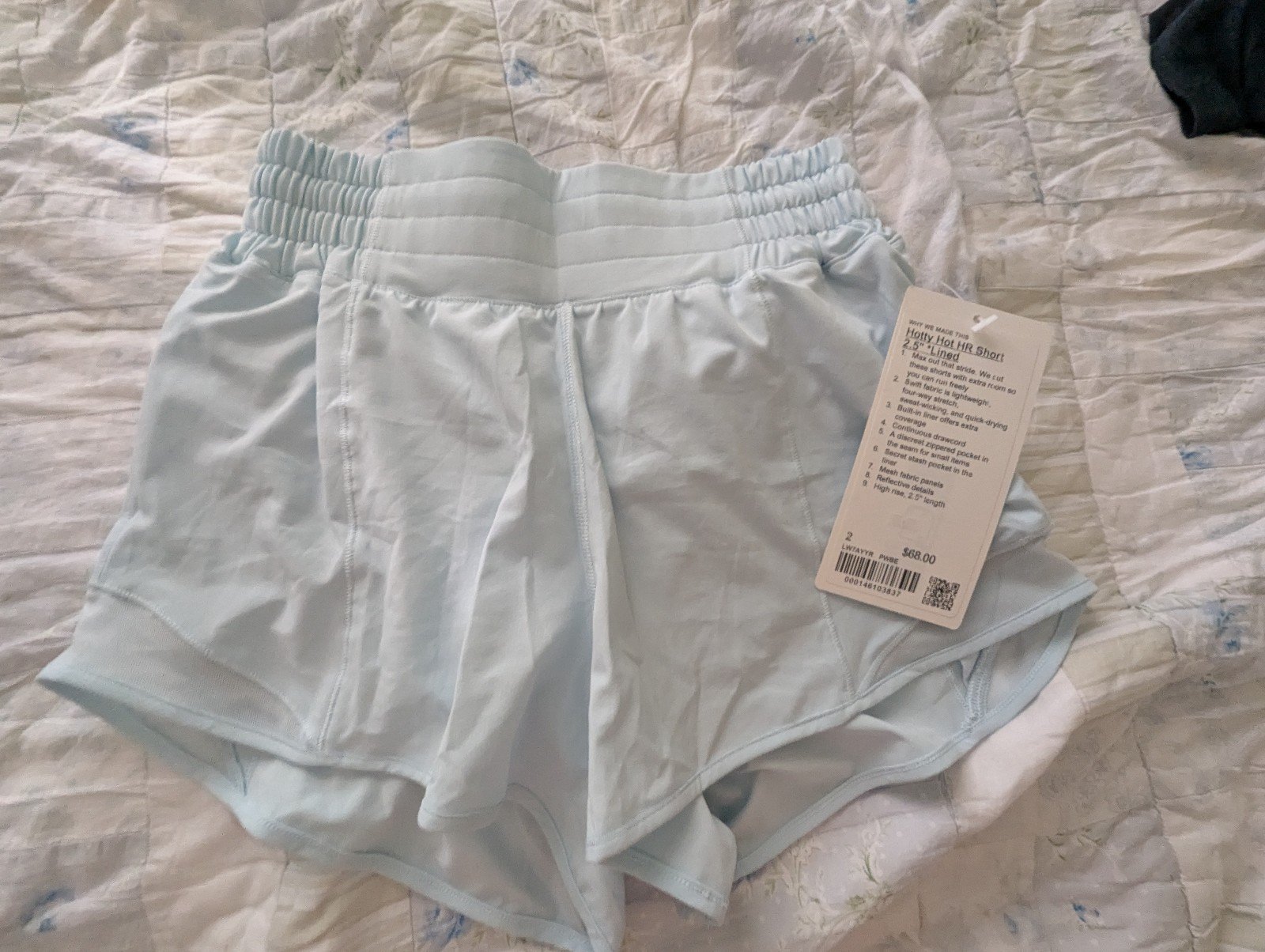 New Lululemon hottie hot shorts size 2 2.5 in