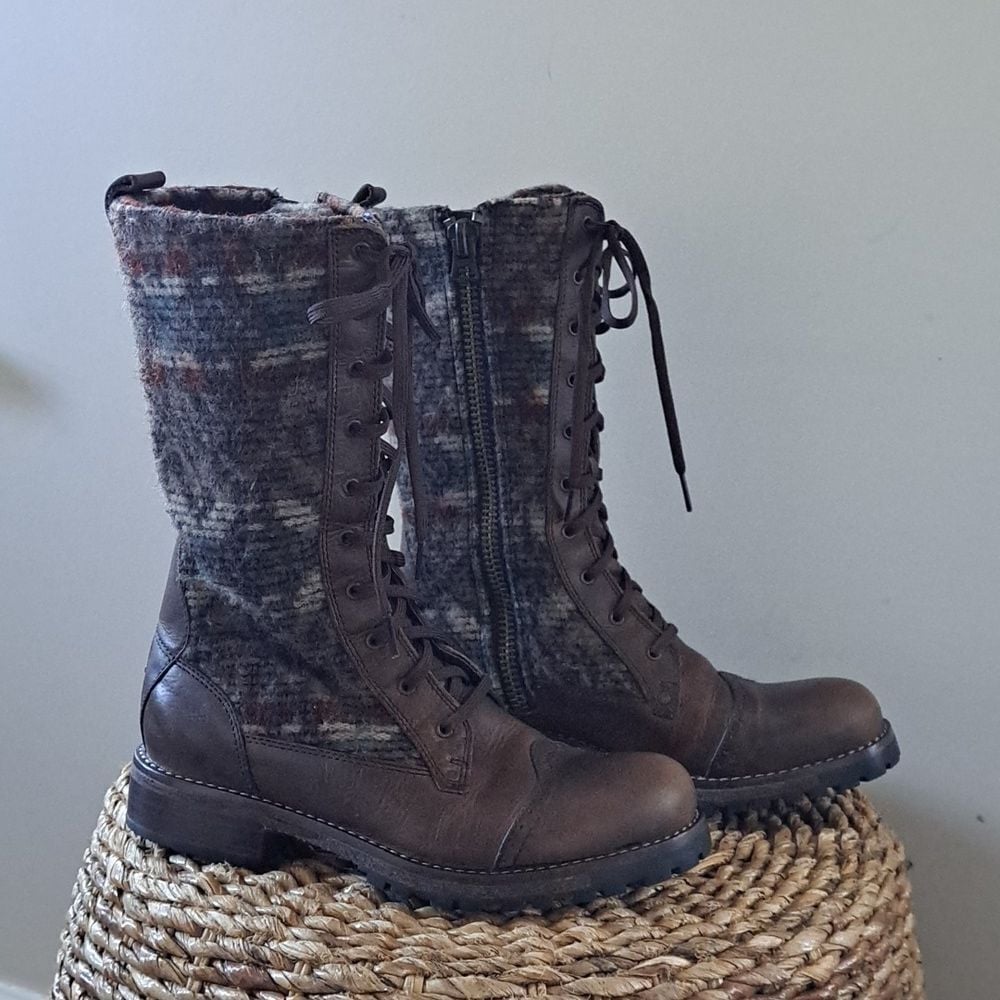 Woolrich Womens Santa Fe Mid Calf Boot Wool Fleece Print Upper/Brown Leather S-9