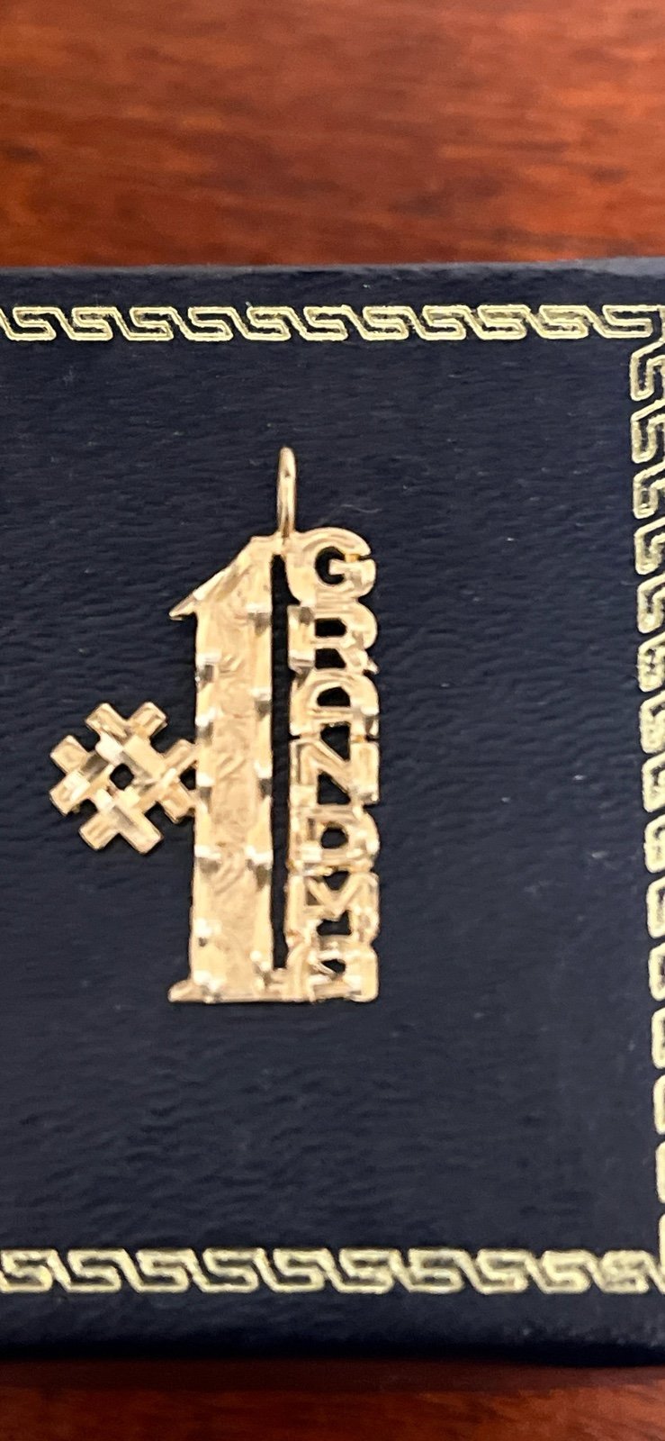 Vintage 14k gold diamond cut grandma pendant charm necklace