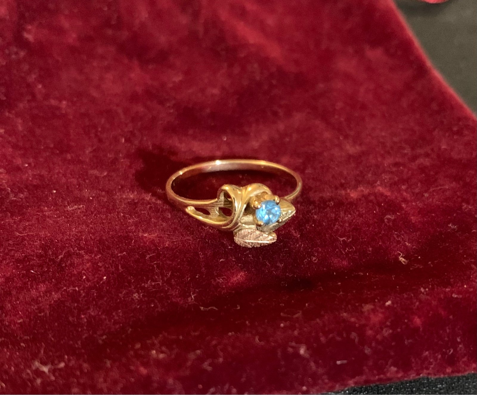 10k Black Hills Gold and Topaz Ring