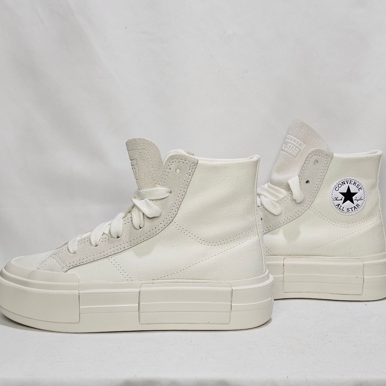 Converse Unisex Chuck 70 Plus Hi Tops women Size 6 NWT