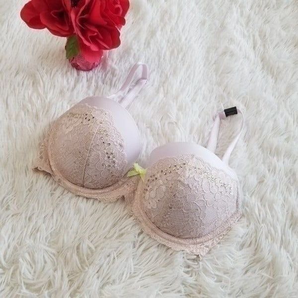32DD Victoria's Secret Pink Bra