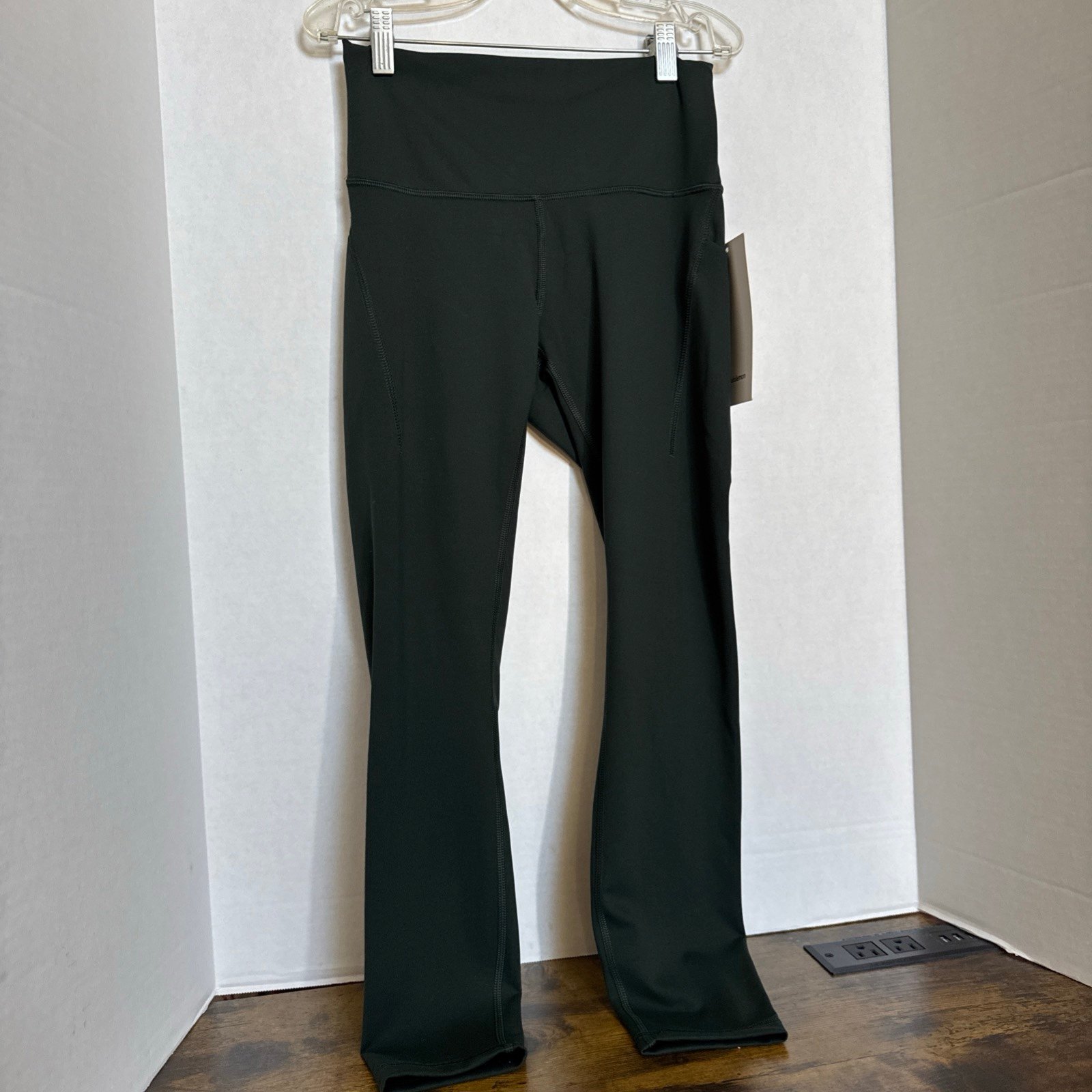 Lululemon Wunder Train HR Tight Pockets 25 Rainforest Green NWT Size 6