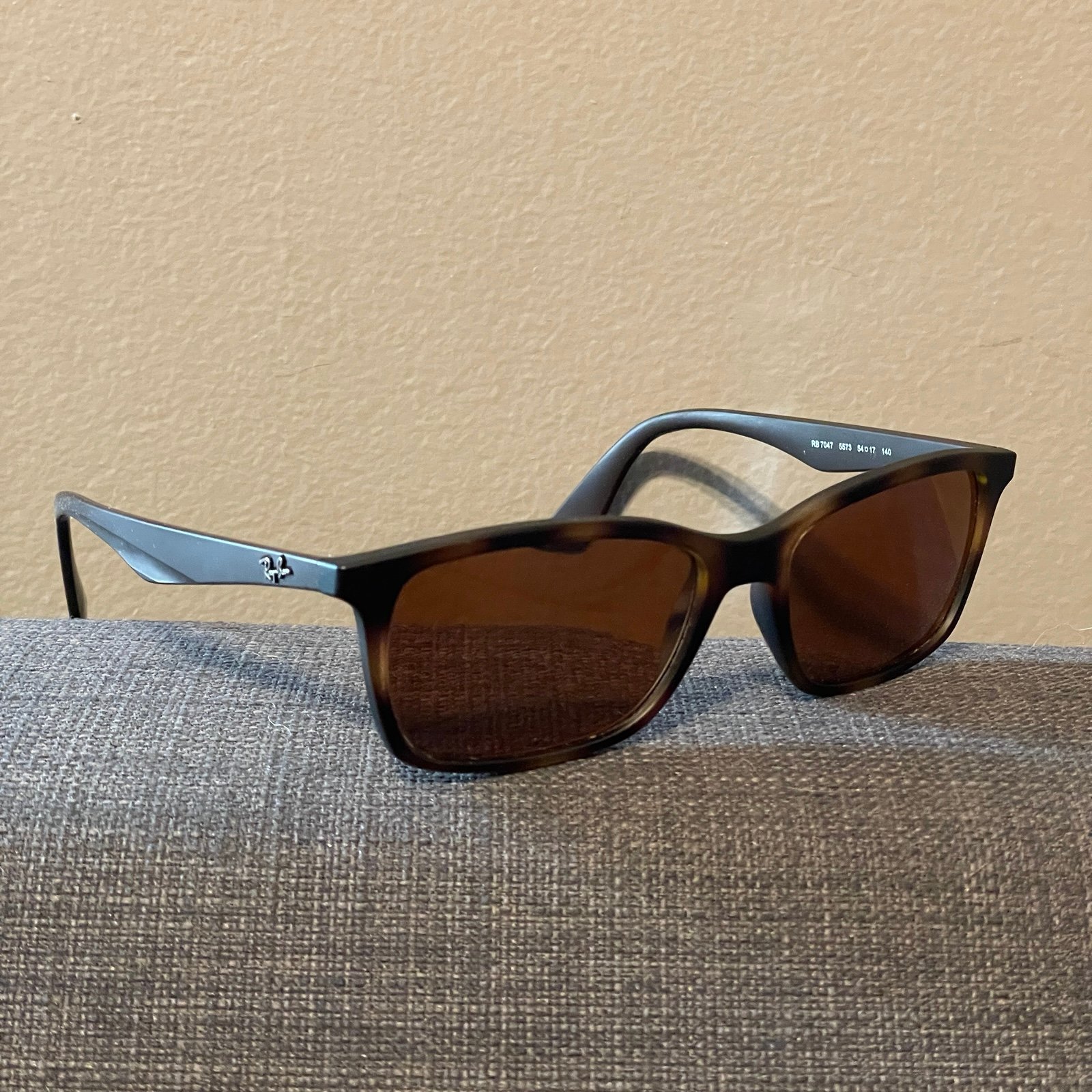 Ray-Ban Brown Sunglasses Lightweight RB 7047 5573 54/17/140