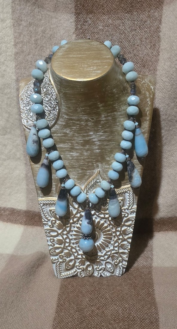 Beautiful Larimar Sterling Dripping Fauceted Necklace