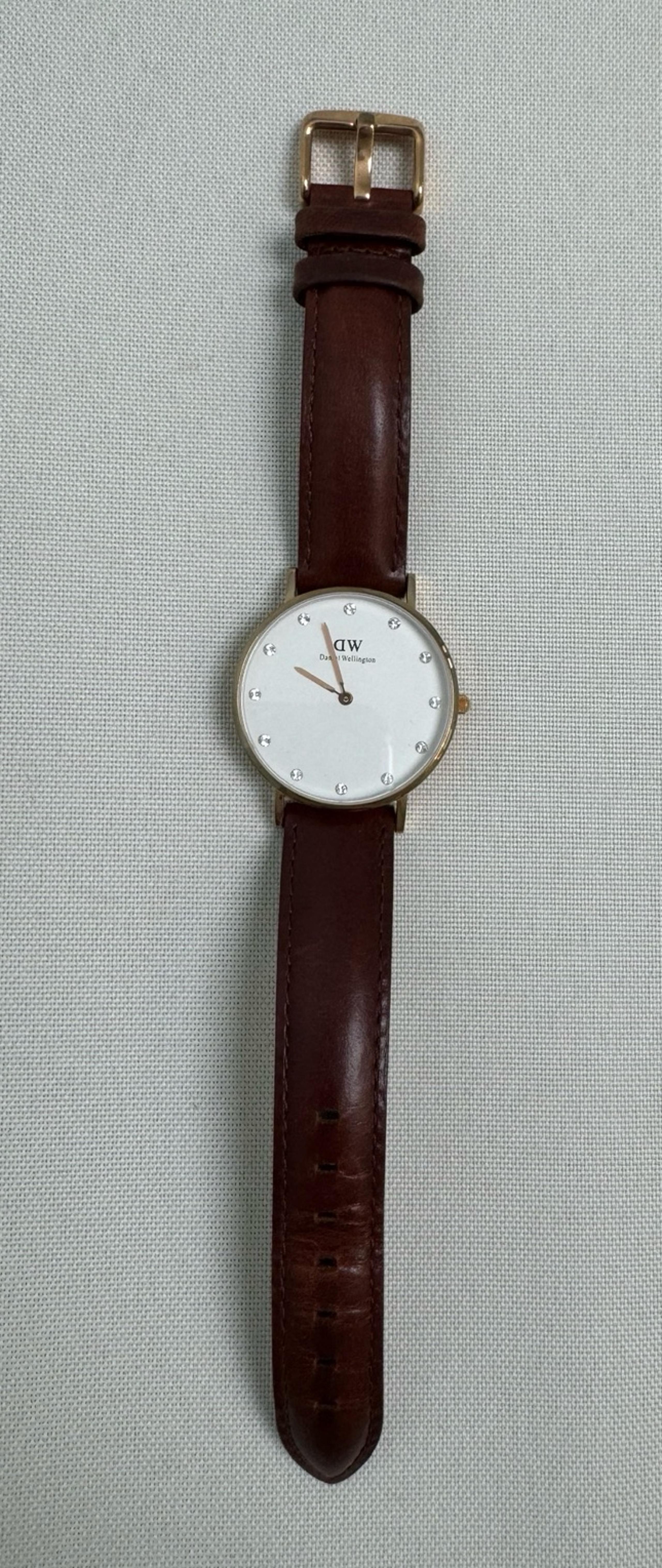 leather women’s watch - Daniel Wellington