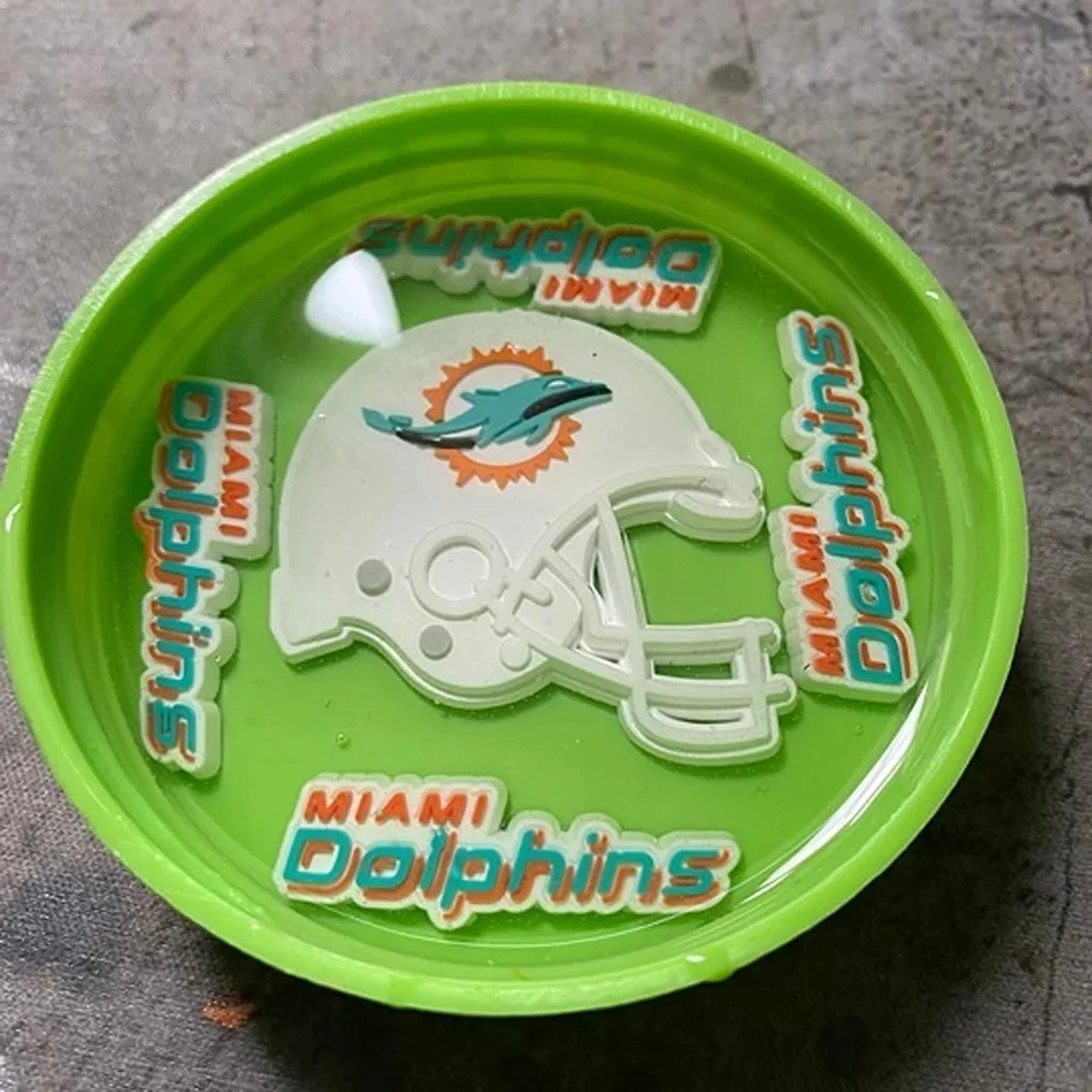 miami dolphins resin lid coaster / paper weight 2.75 in diameter