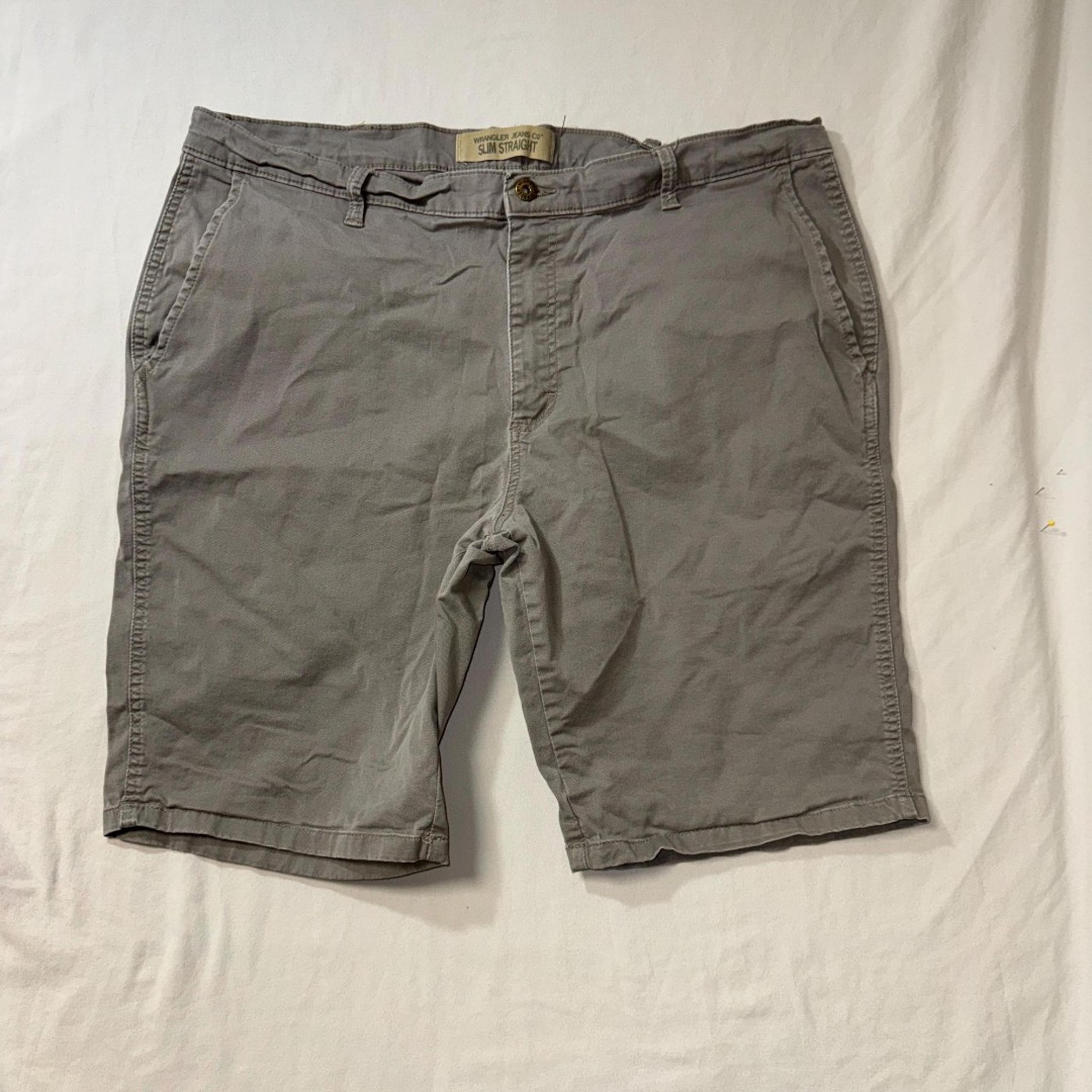 Wrangler Shorts Men's 38 Slim Straight Gray Shorts Flat Front Casual Summer
