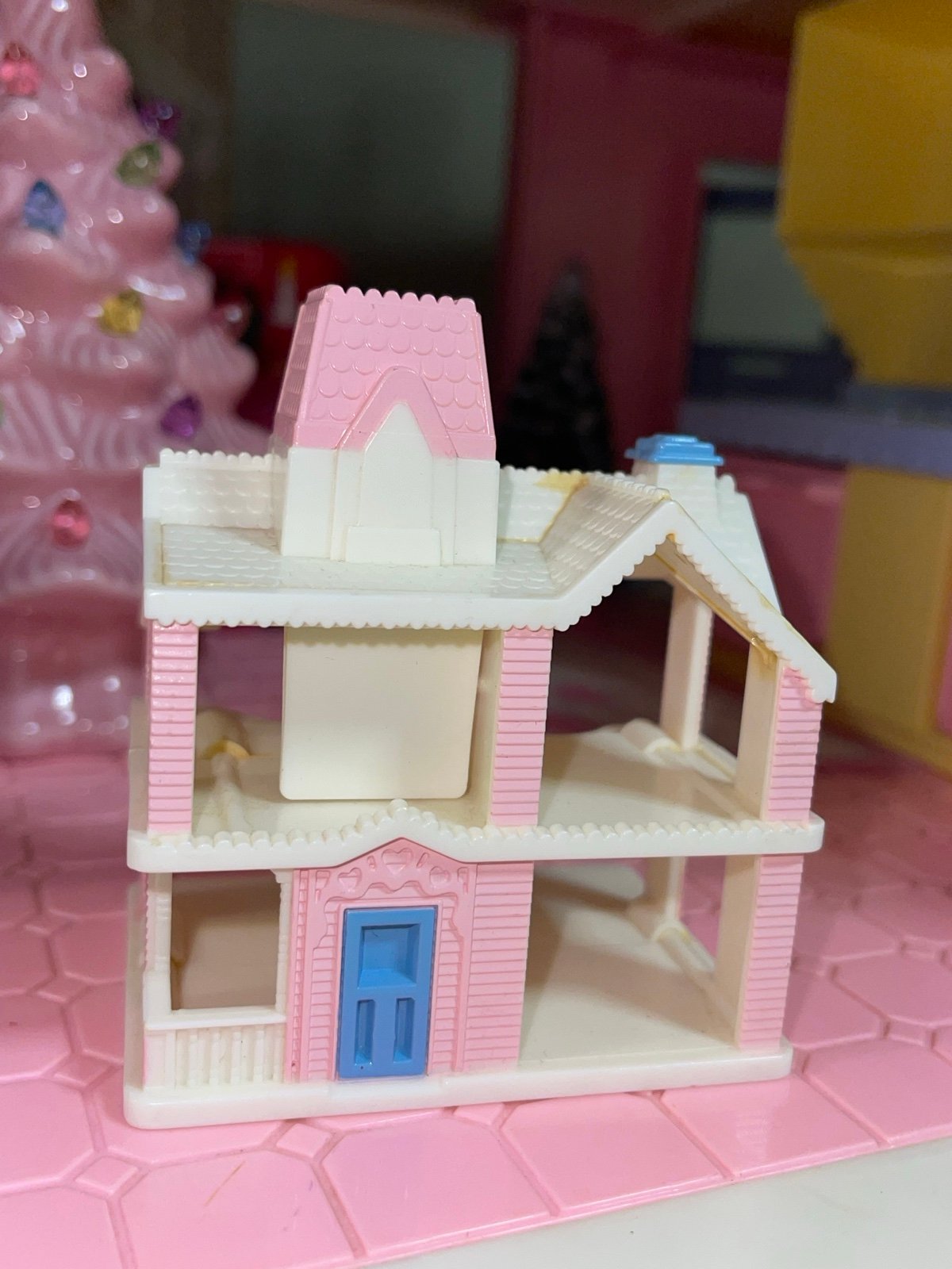 Vintage Vintage Playskool Dollhouse Miniature Replica victorian house