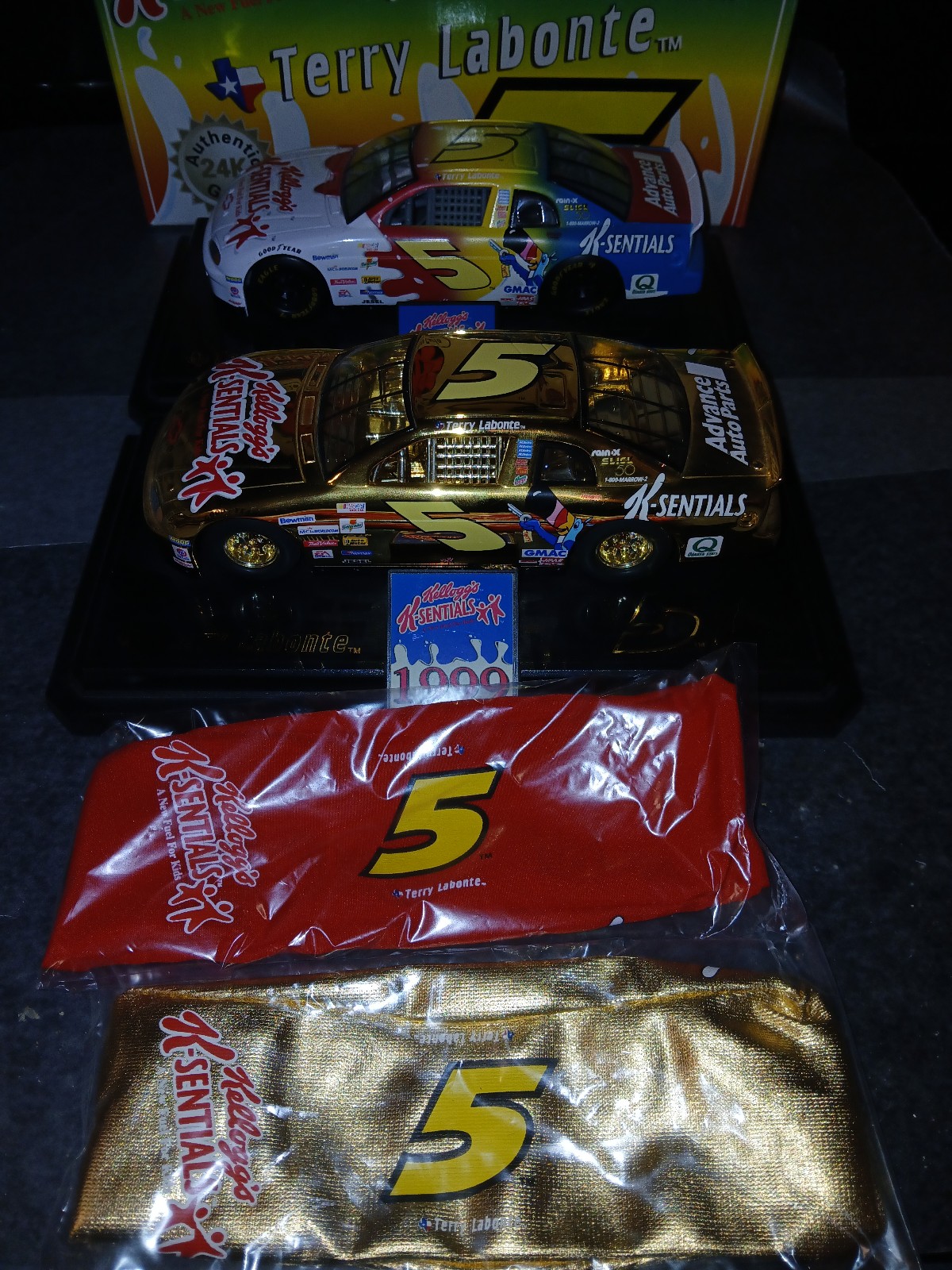 NASCAR Brand New Terry Labonte 1/24 2 pack one Gold both come with Covers
