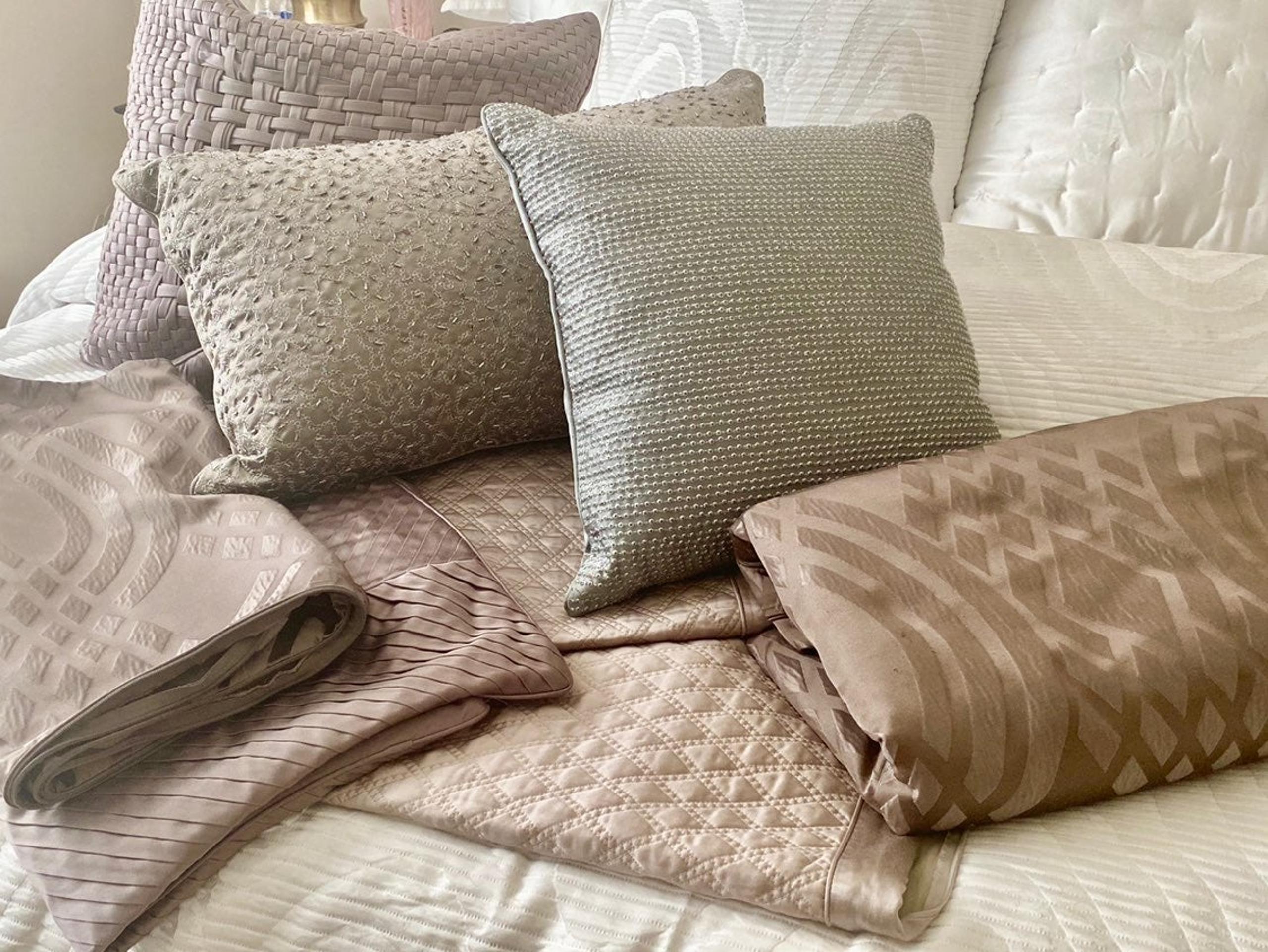 King- Luxurious bedding set