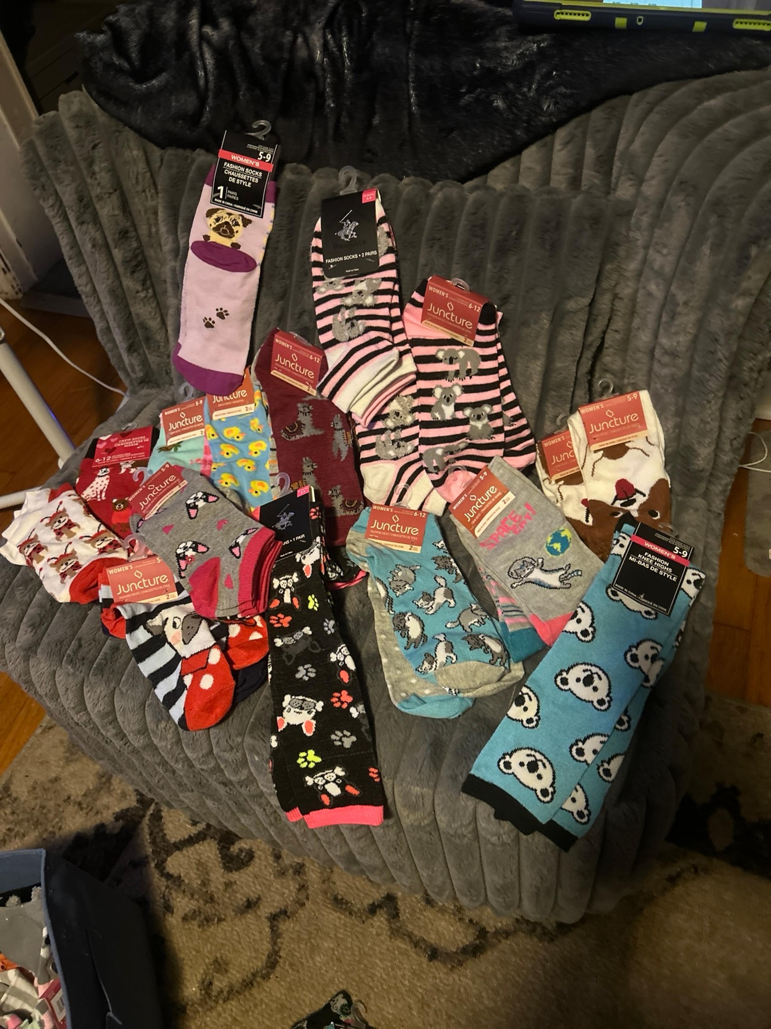 BNWT 30 pairs of animal socks!