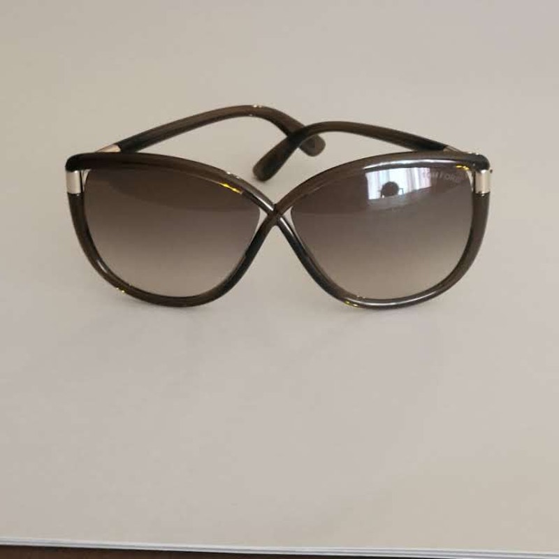 Tom Ford Abbey TF 327 48F Brown Gradient Sunglasses Italy