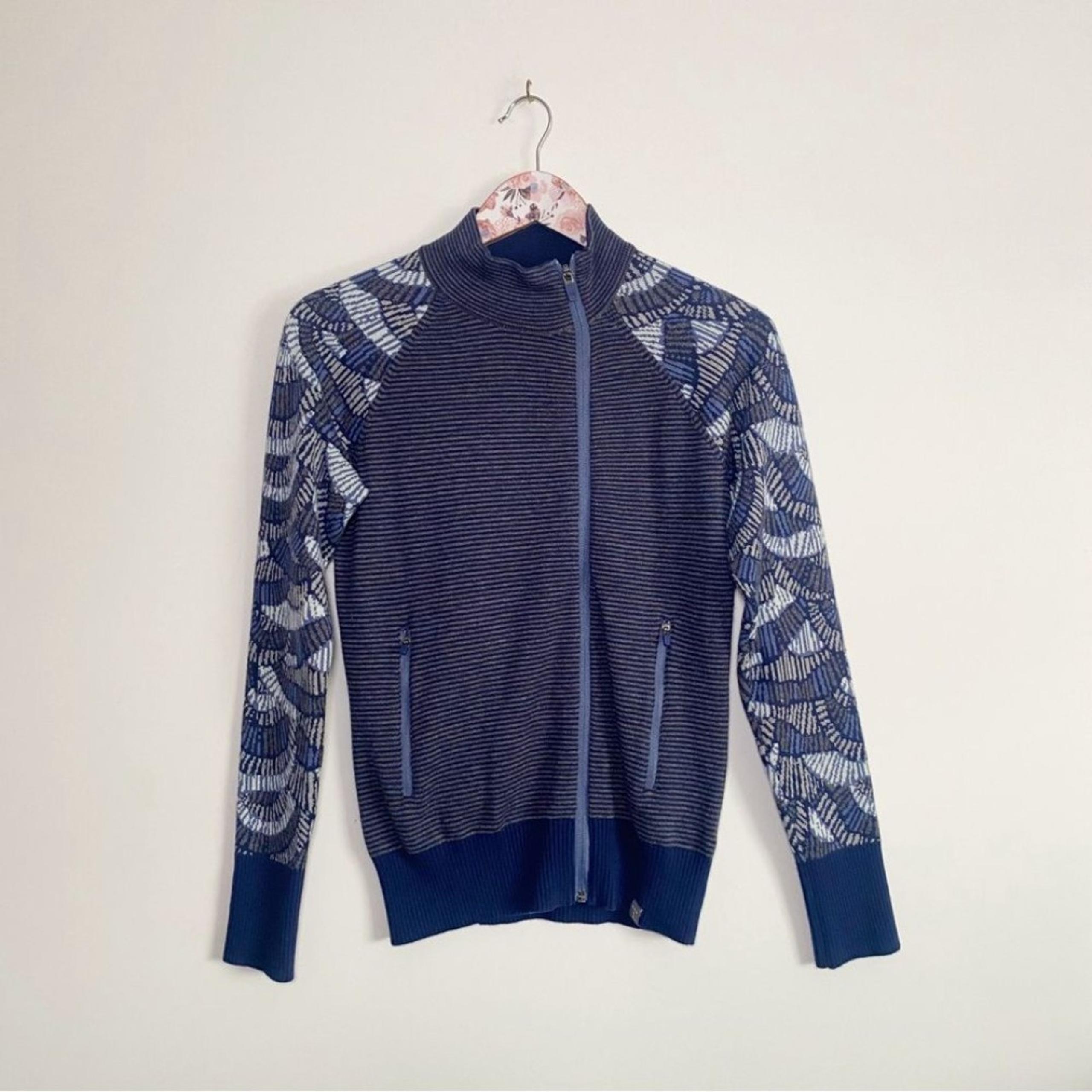 TITLE NINE The Standout Full Zip Sweater! Gray Blue Women’s XS