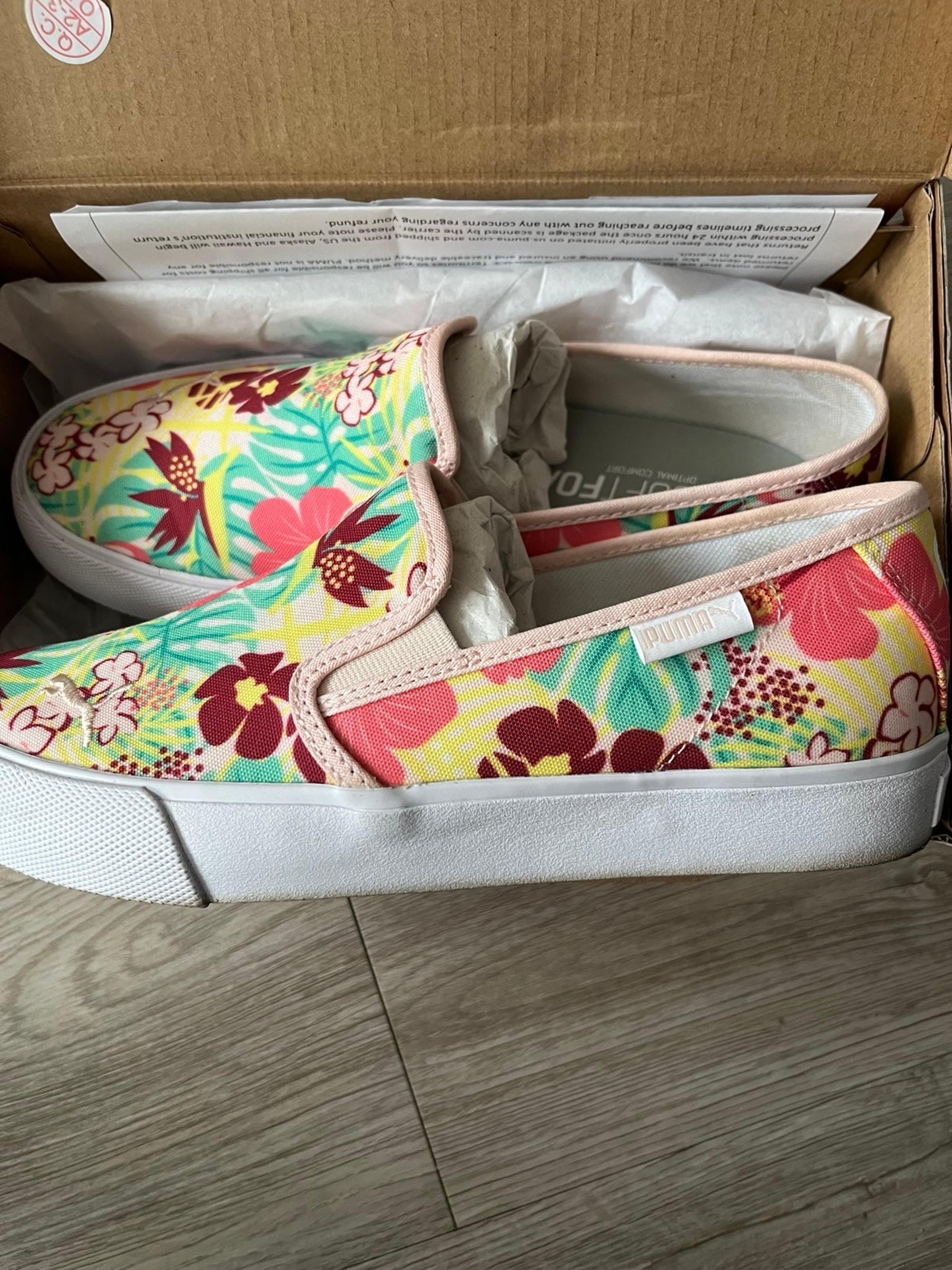 Puma Soft Foam Bari Womens Size 7.5 Tropical Floral Slip On Comfort Sneakers