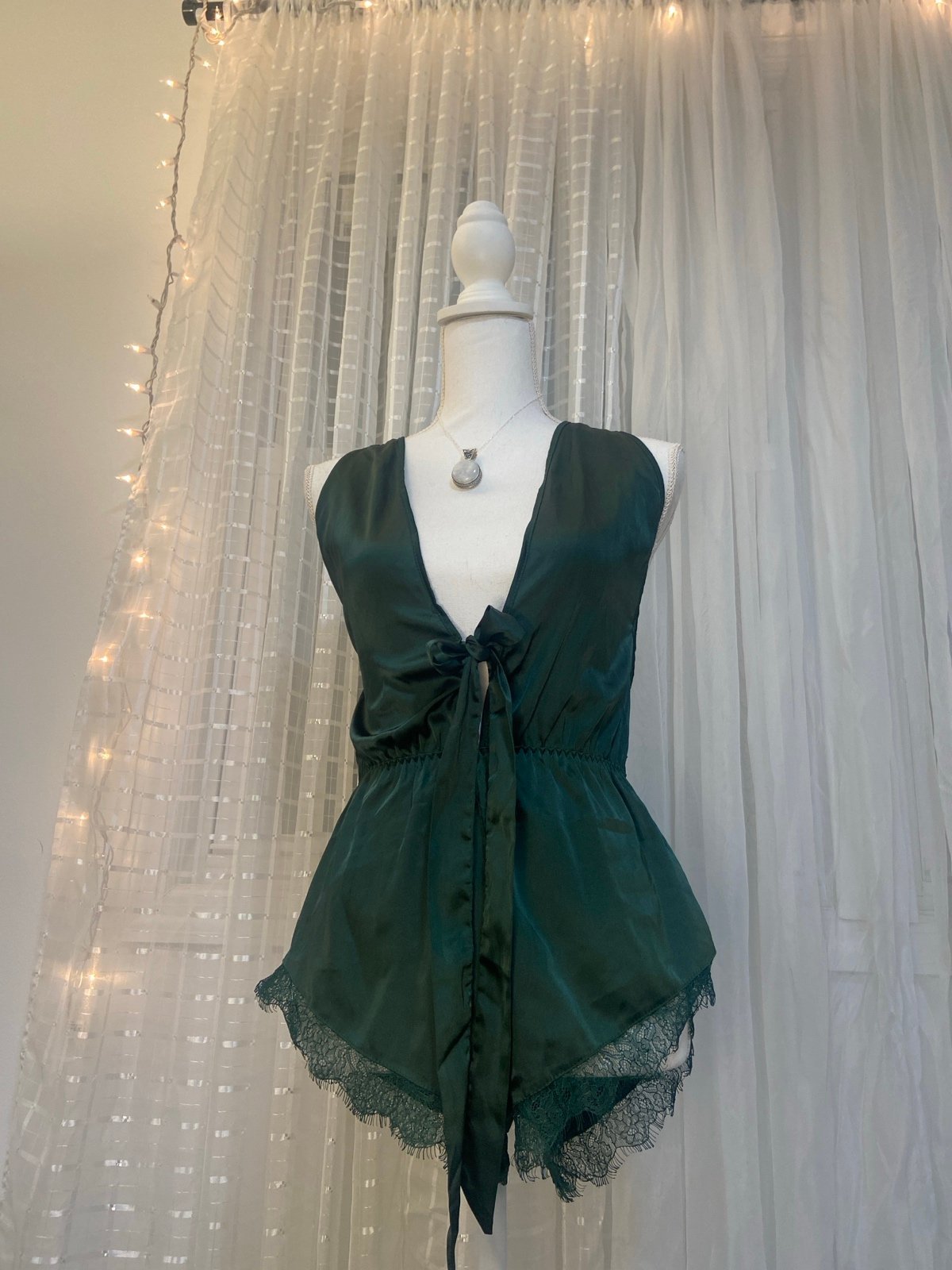 Aneryth Luxe Green Romper Size Small