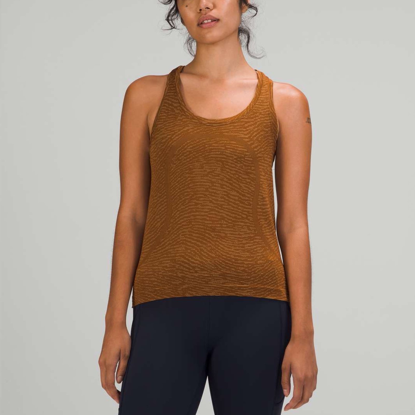 Lululemon Swiftly Tech Racerback Tank Top 2.0 Sz 2 *Race Length