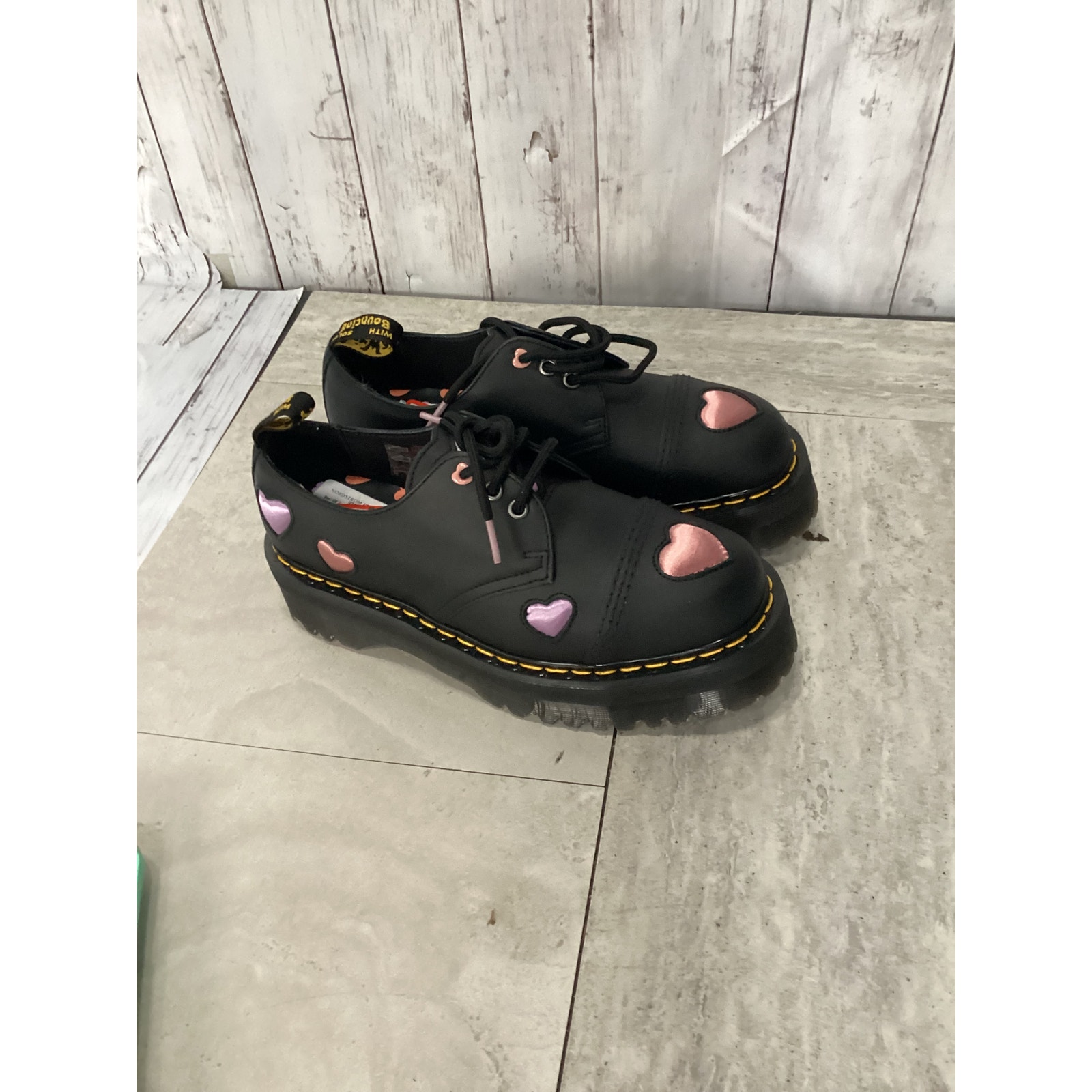 Dr. Martens Women's 1461 Quad Hearts Size 9
