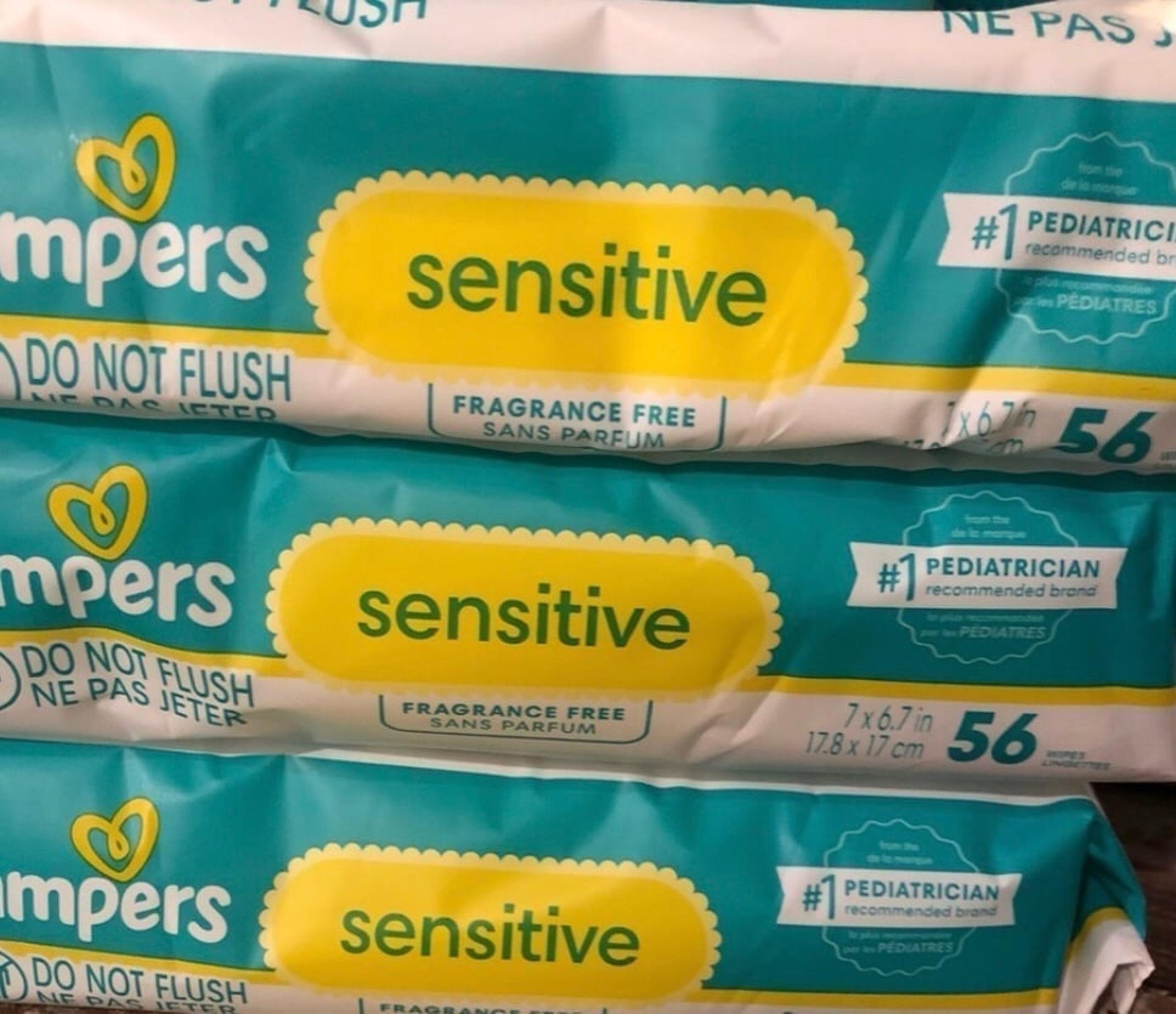 224 Pampers Sensitive Fragrance Free Baby Wipes! 4 pop top packages!