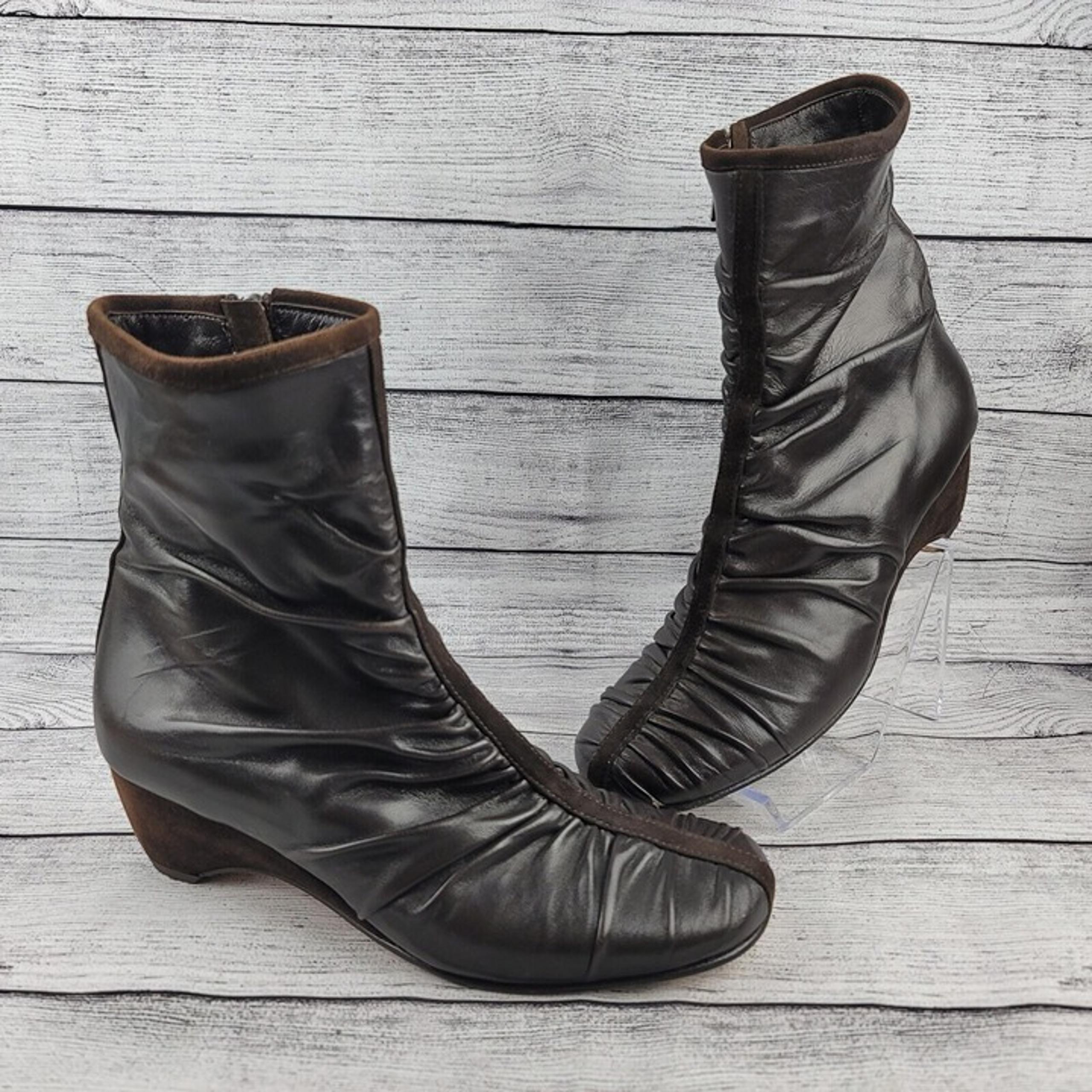 Taryn Rose Women's Brown Leather Boots Size 38.5 Side Zip Casual 8 US Boho