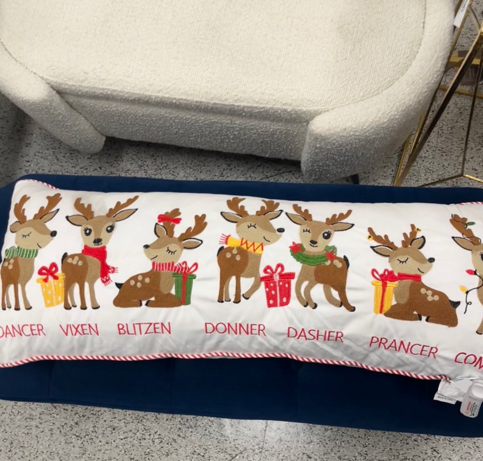 BNWT HOLIDAY Christmas Santa’s reindeer throw