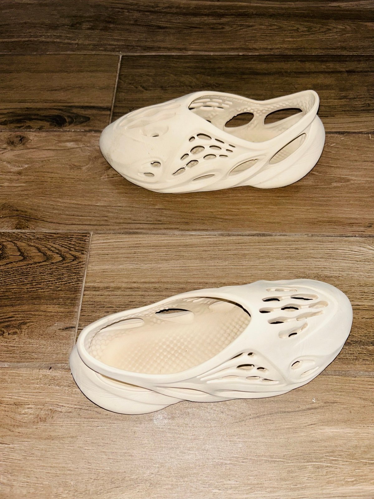 Foam shoes