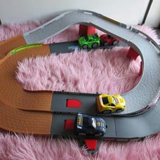Racing cars play set
