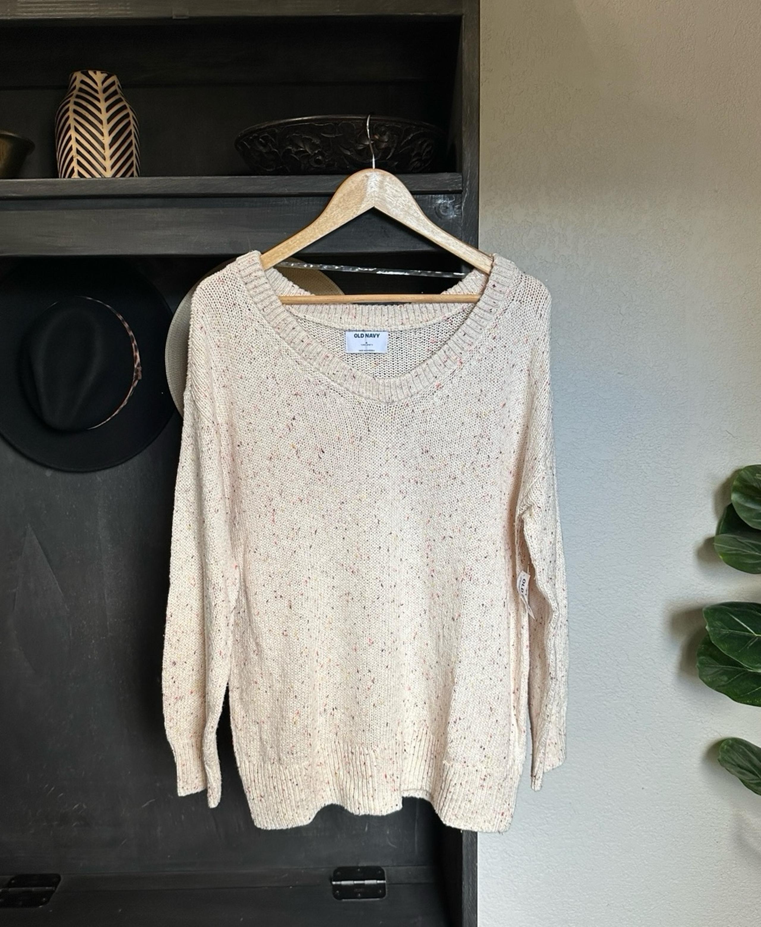 Old Navy Womens V-neck Tunic Length Knit Sweater Size Medium