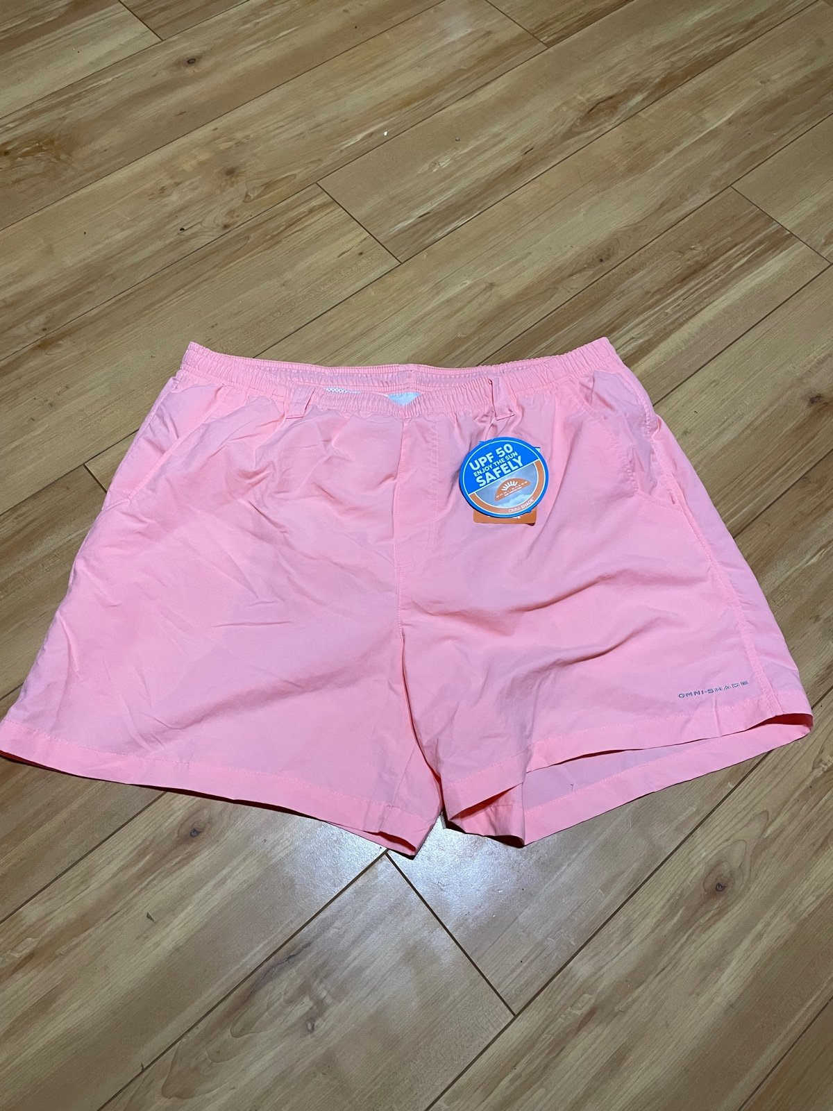 Columbia PFG Pink Fishing Shorts Size XL