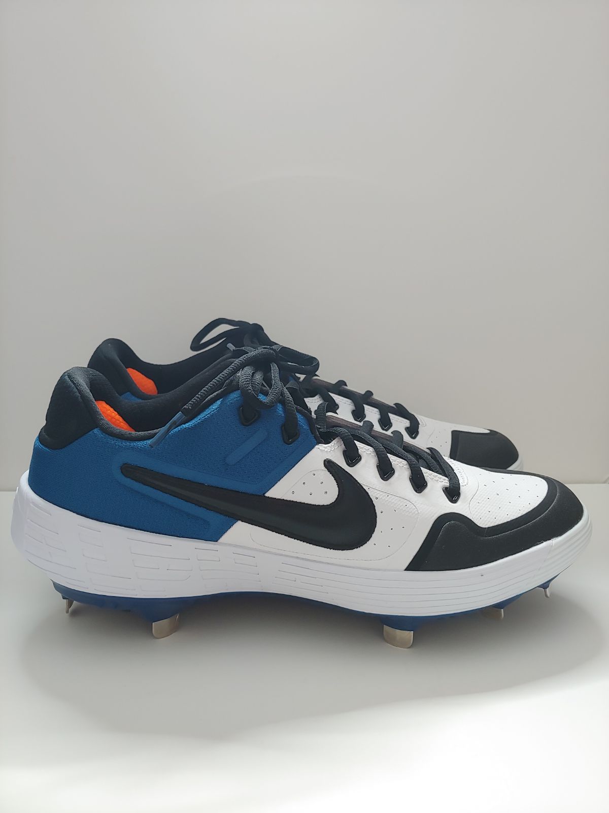 Nike Alpha Harache Varsity cleats