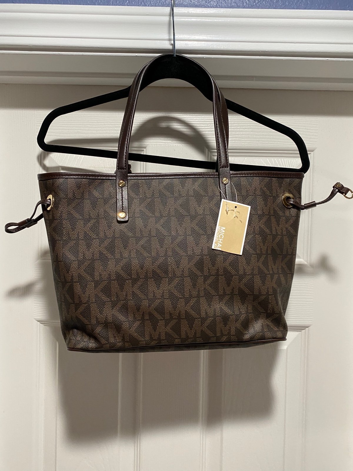 Michael Kors NWT Jet Set Reversible Tote Bag With Detachable Pouch M - Brown