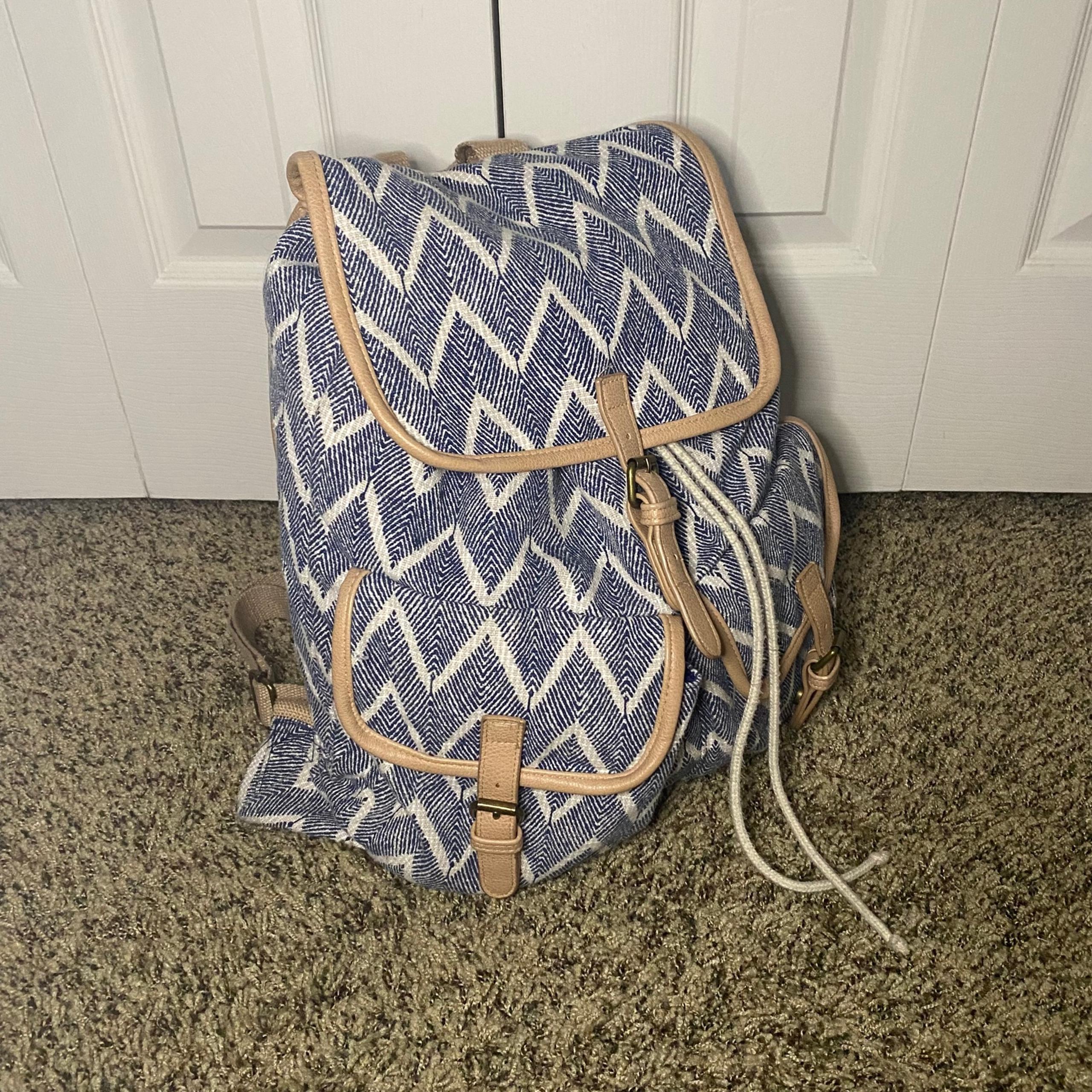 Mossimo Chevron Zig Zag Drawstring Backpack