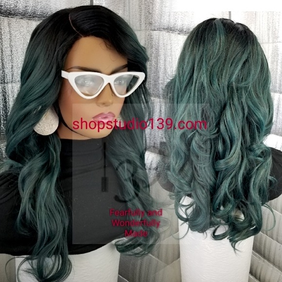 Celebrity Green ombre wavy human wig