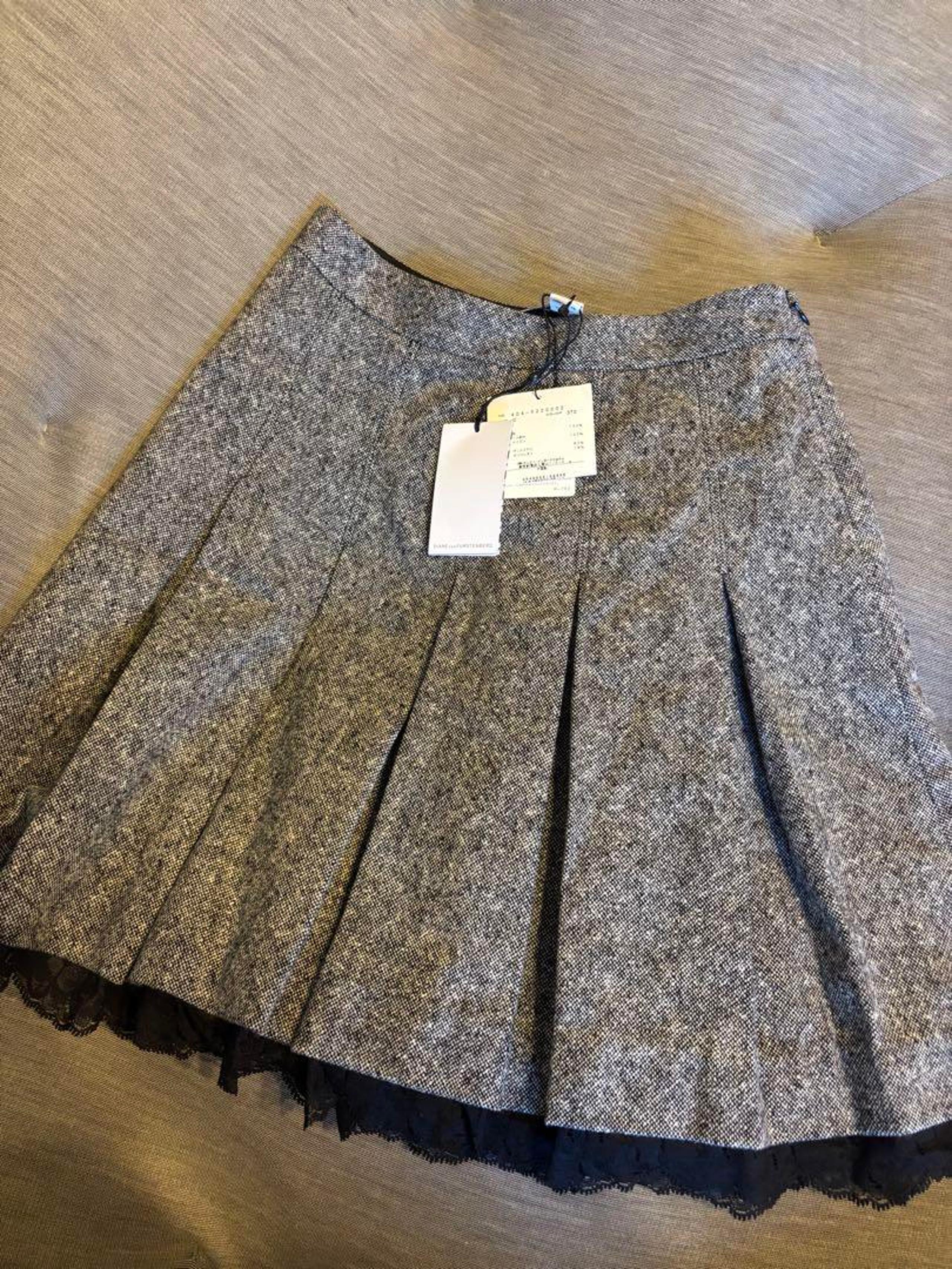 New with tags, Diane von Furstenberg skirt, lace.