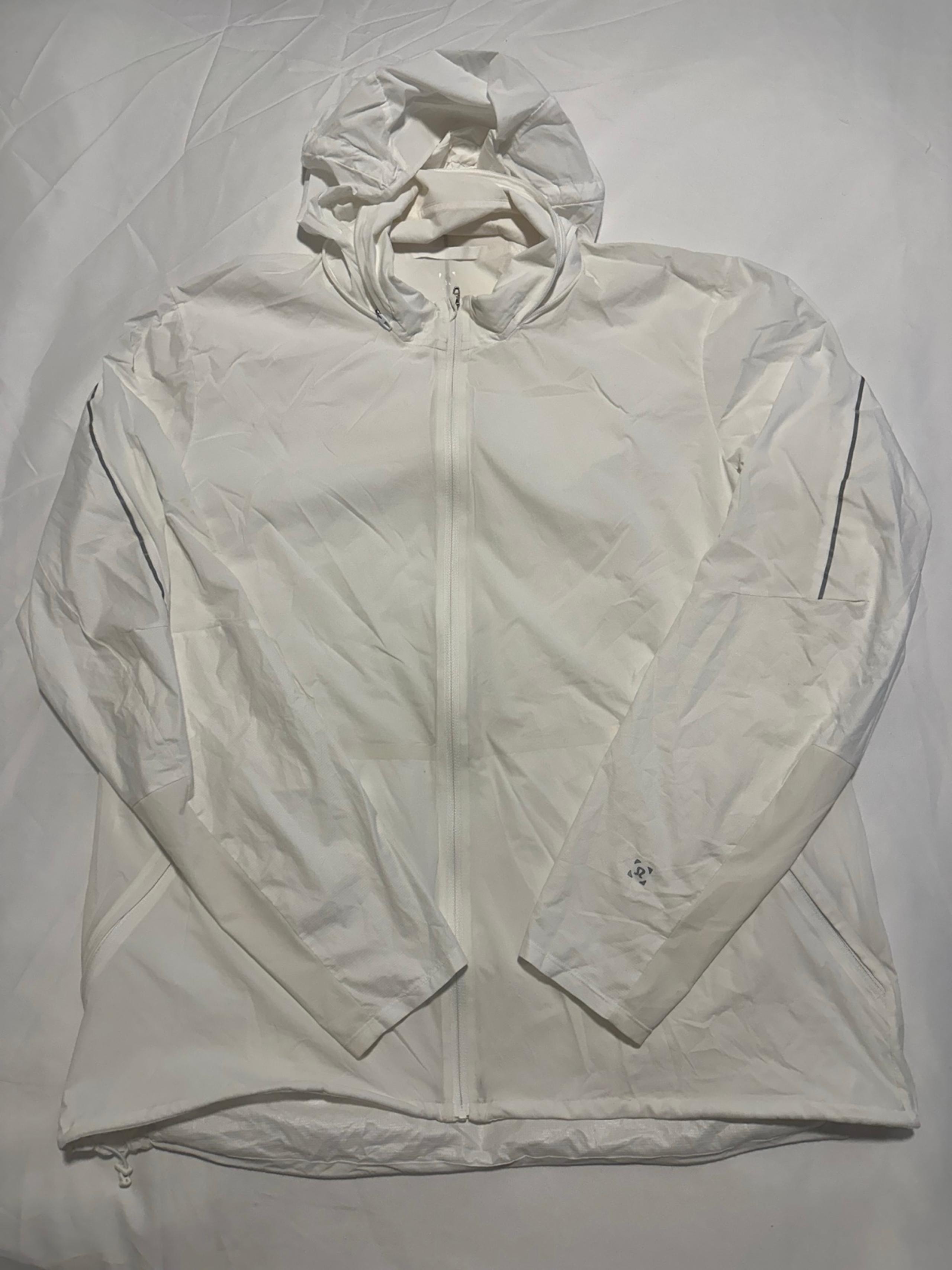 MENS LULULEMON WHITE WINDBREAKER (XL)