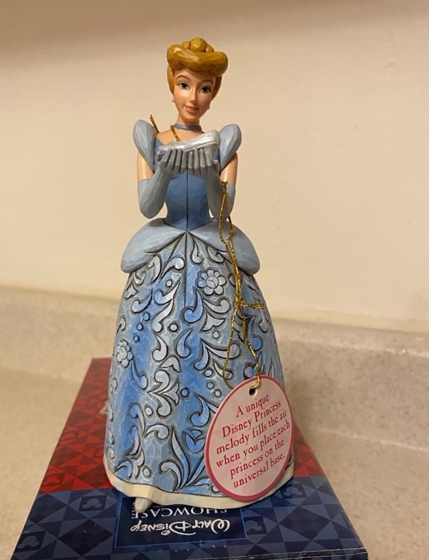 Jim Shore Sonata Cinderella Figurine “Dreaming For A Prince”