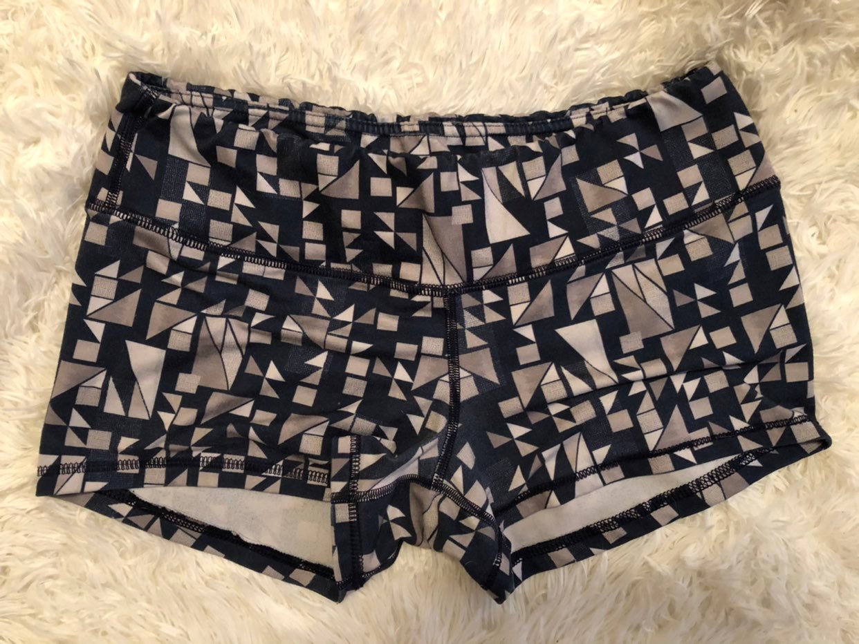 Fleo Shorts