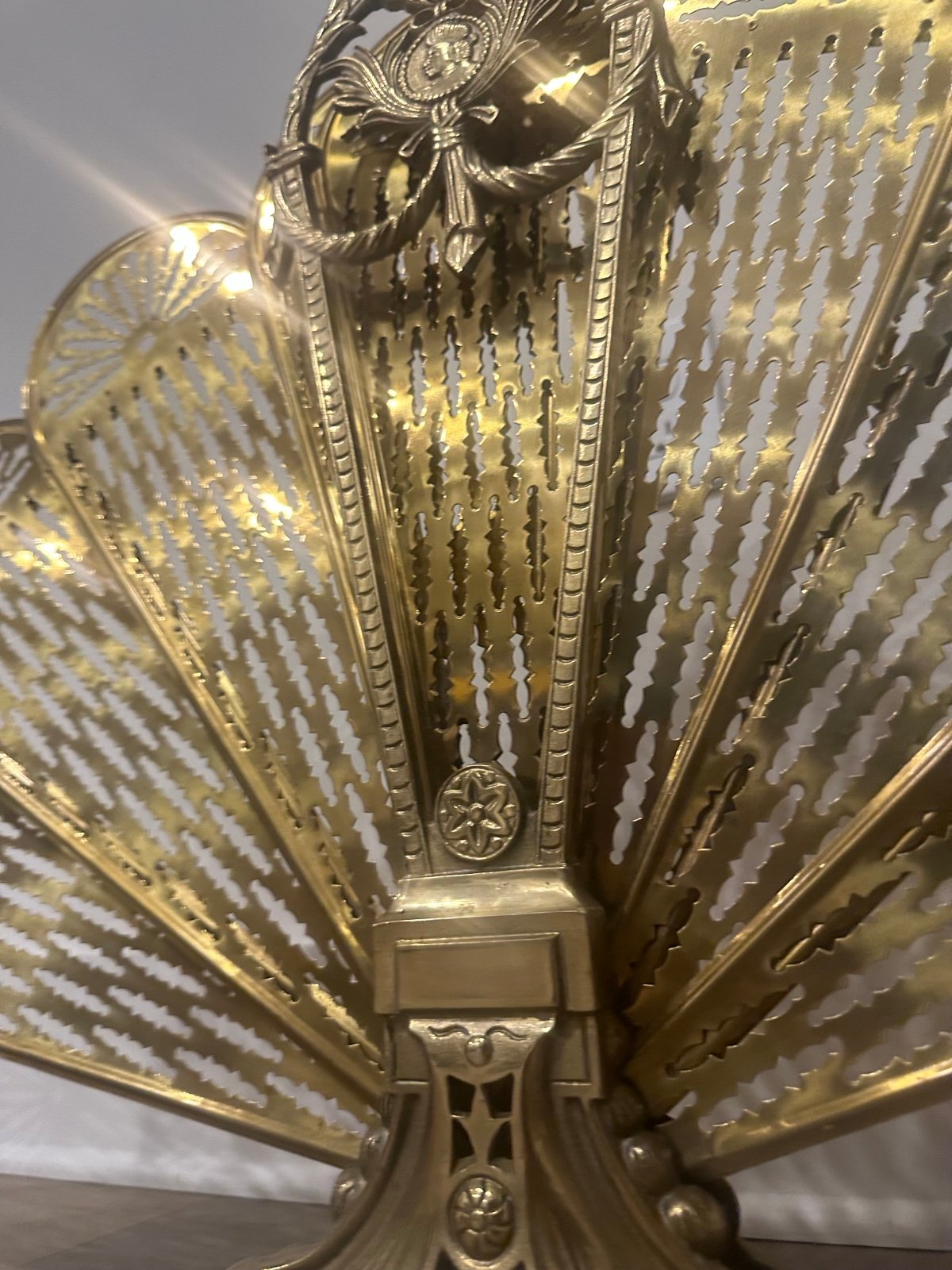 Vintage Ornate Brass Peacock Fan Folding Screen MCM Decor *missing Handle