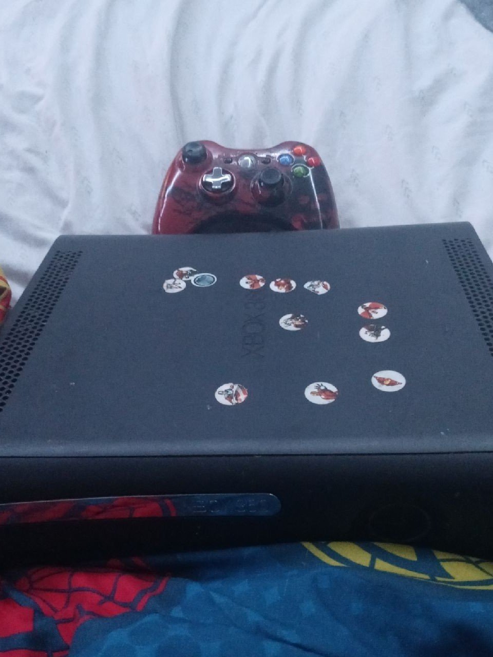 Xbox 360 with controller with games.used too.
