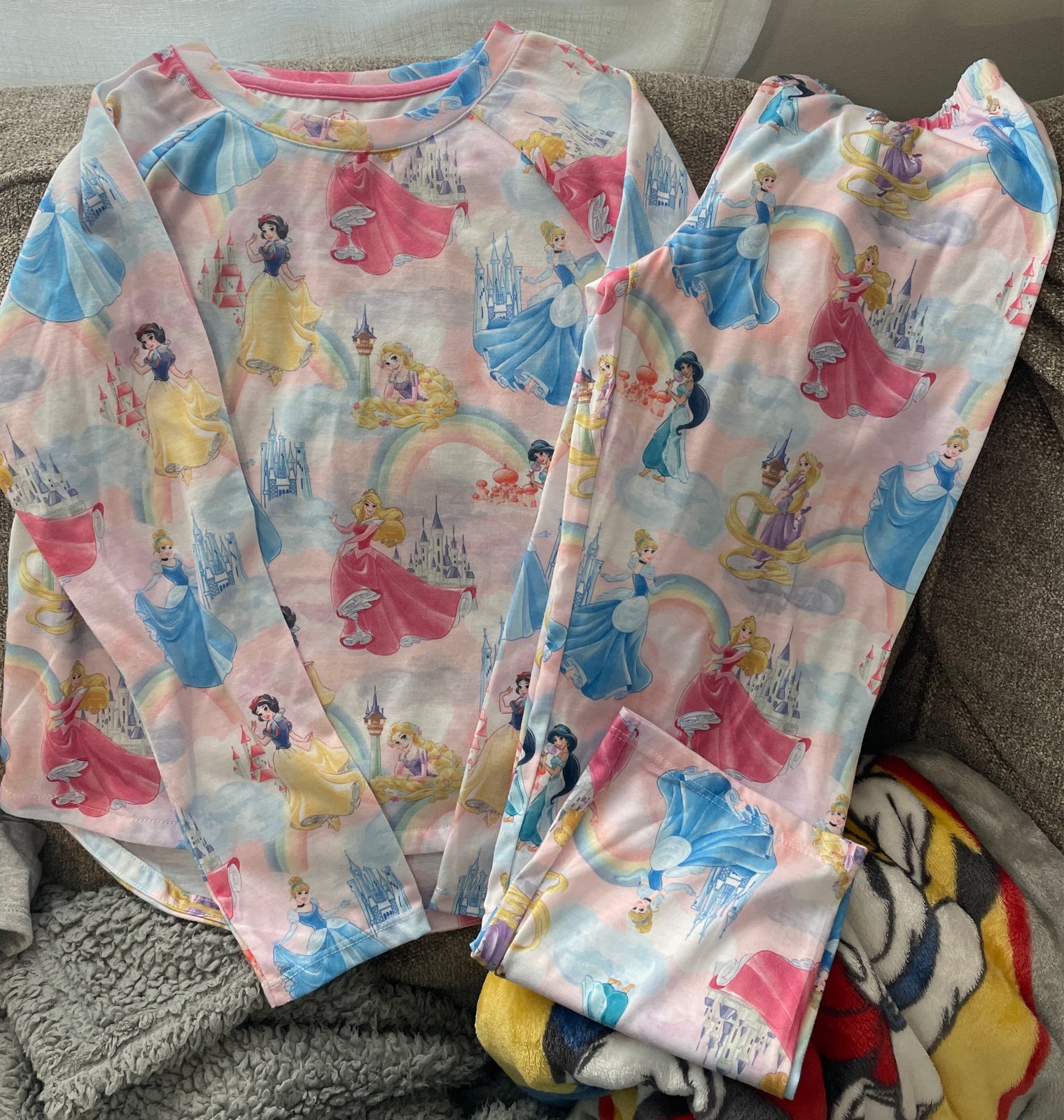 Disney pajamas girl size 7/8